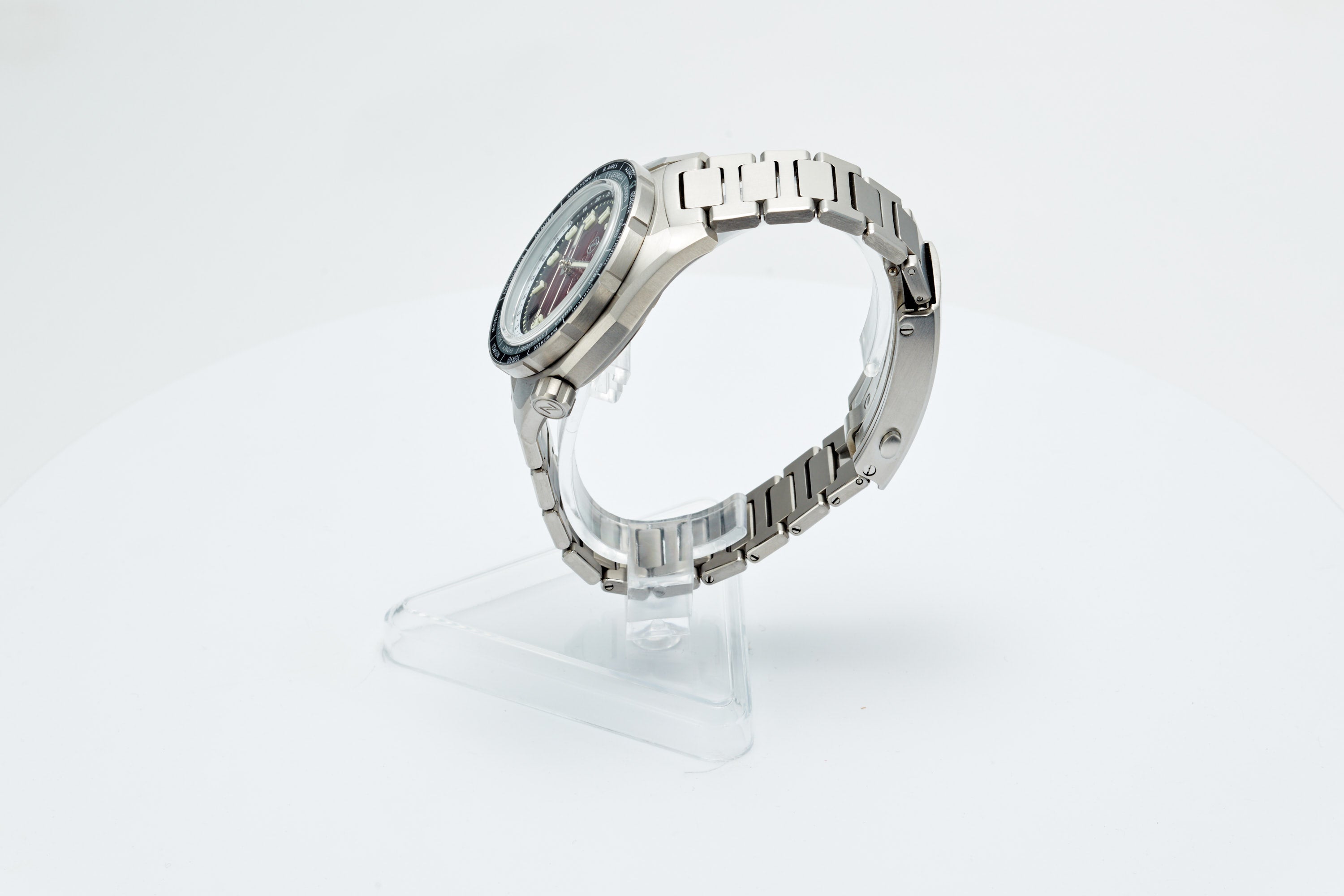 Thresher 41mm Burgundy