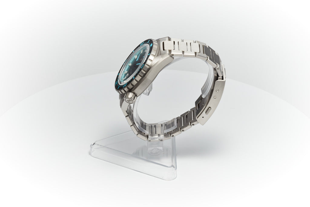 Thresher 44mm 'Azure'