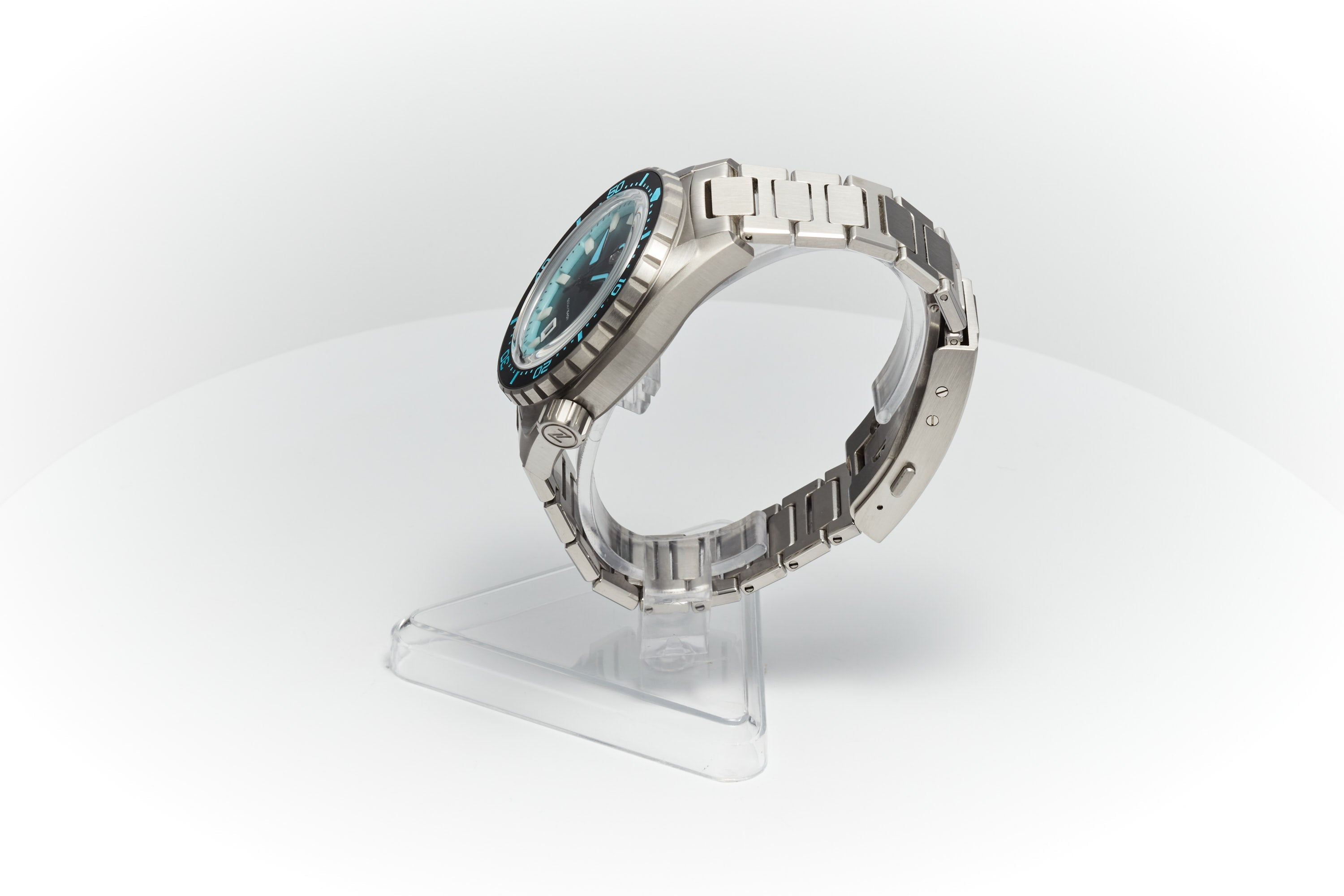 Thresher 44mm 'Azure'