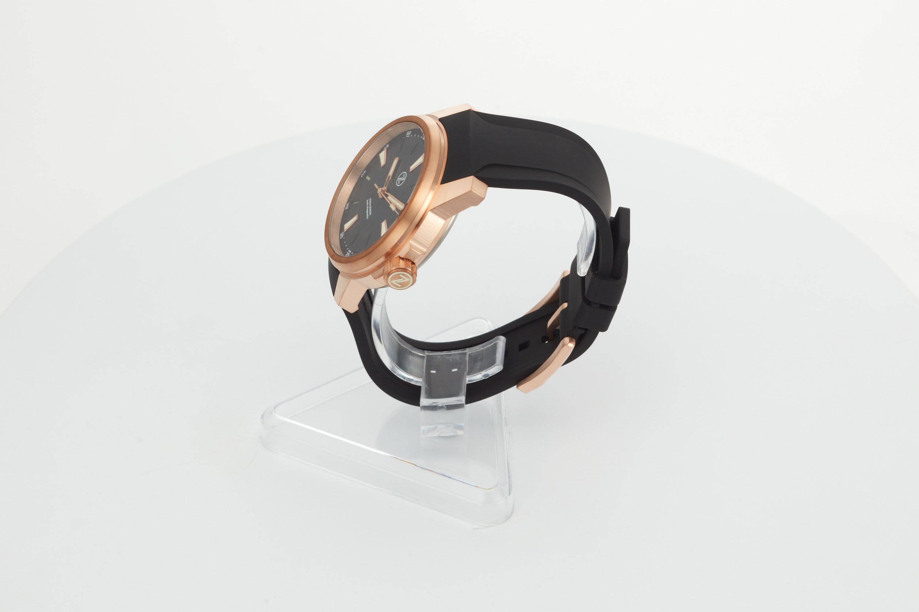 Aurora Field 42mm Br 'Onyx'