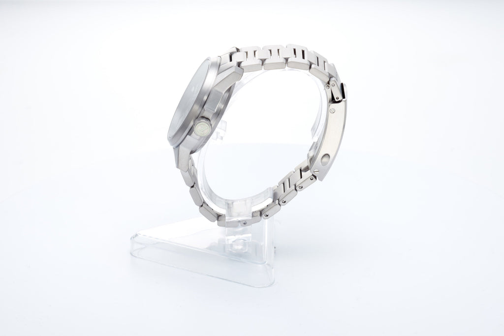 Aurora Field 42mm Ti 'Gold Carbon'