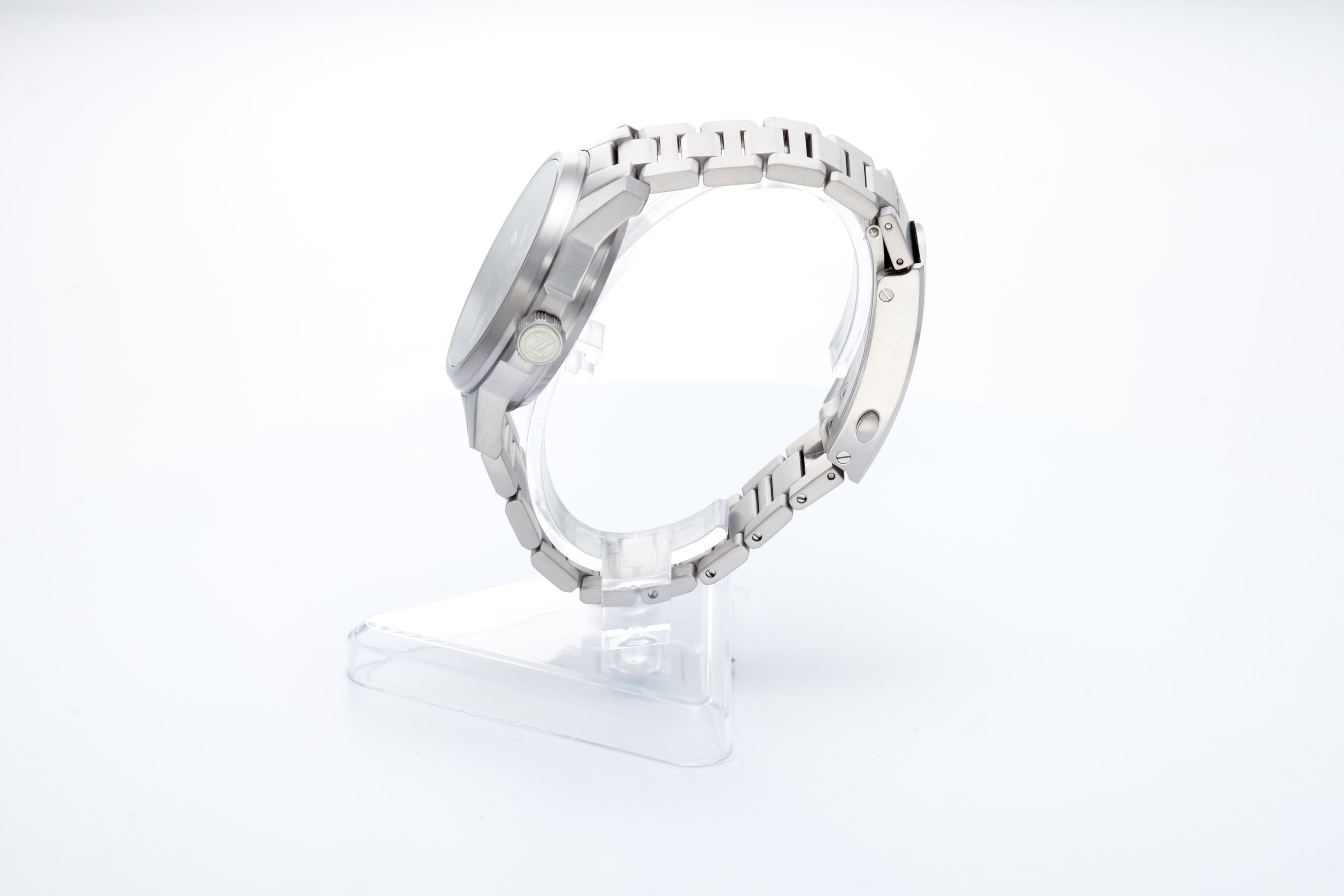 Aurora Field 42mm Ti 'Gold Carbon'