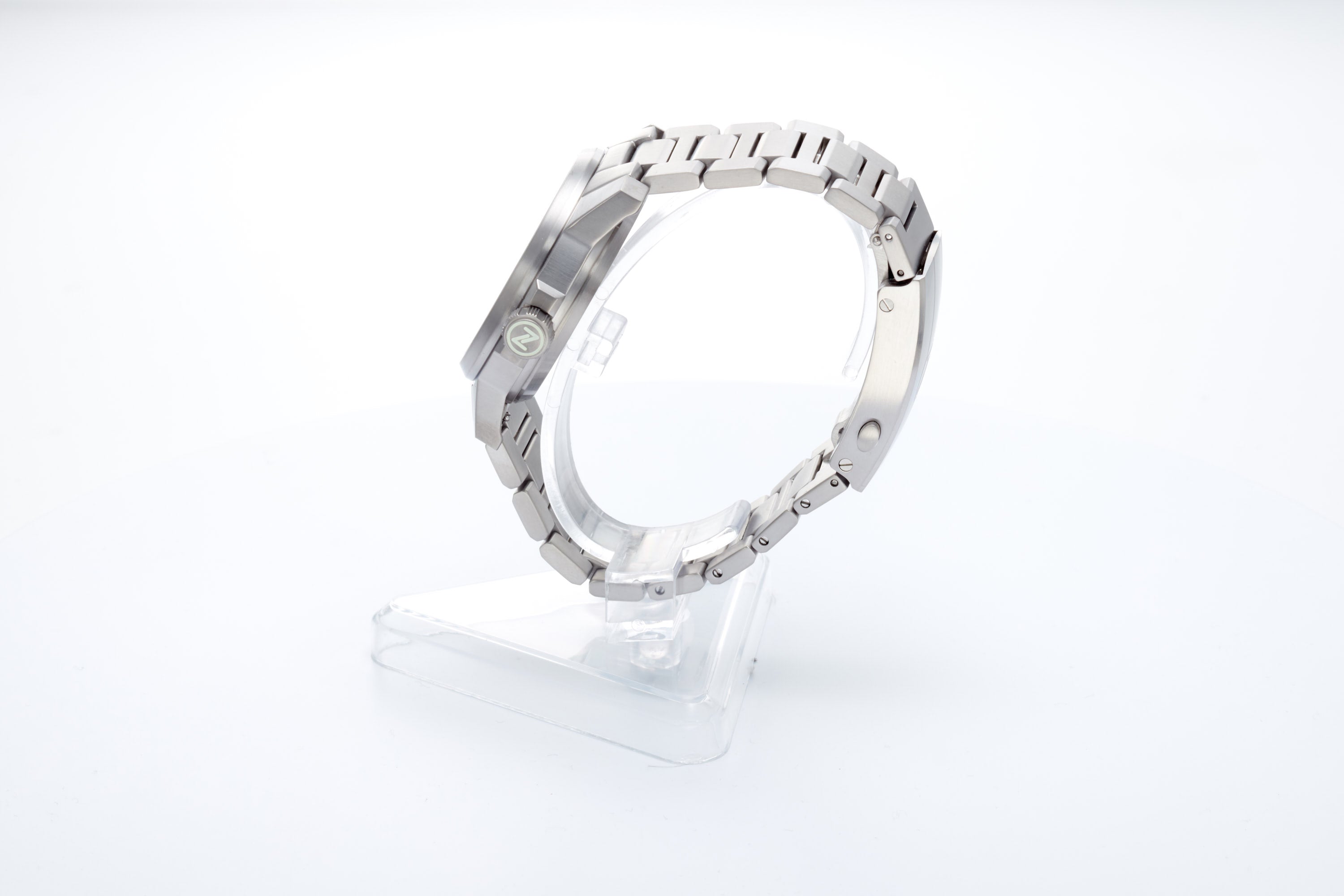 Aurora Field 42mm Ti 'Hammered Yellow'