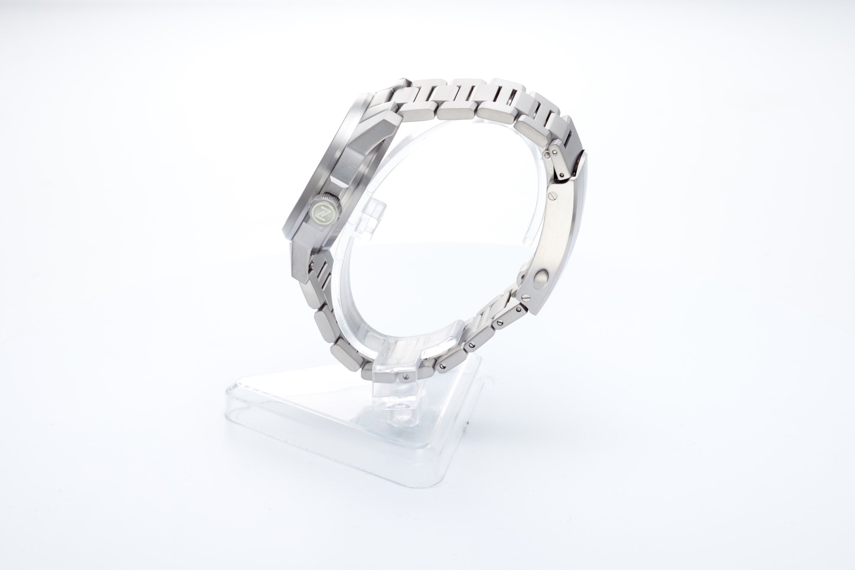 Aurora Field 42mm Ti 'Gold Carbon'