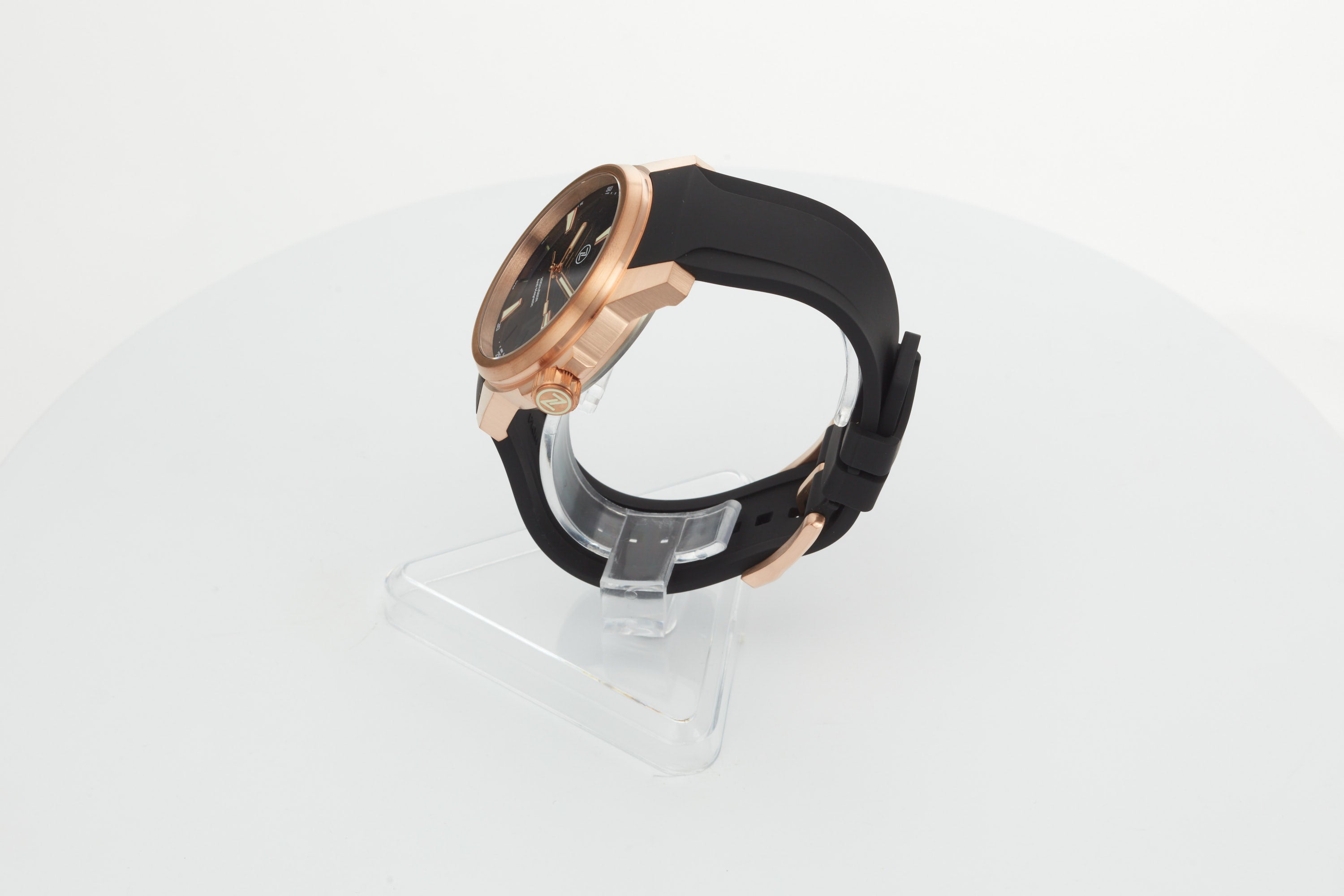 Aurora Field 42mm Br 'Onyx'