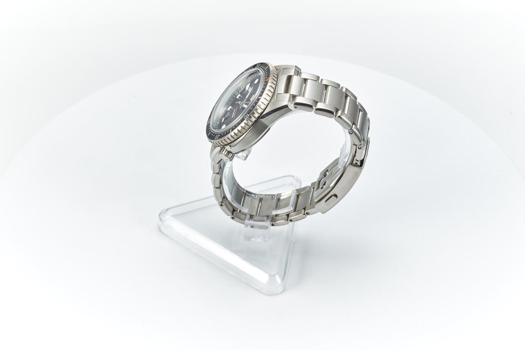 Mako 300m Diver 'Satin Black'
