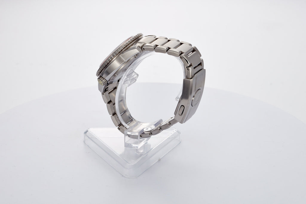 Mako 300m GMT 'Cracked Ice'