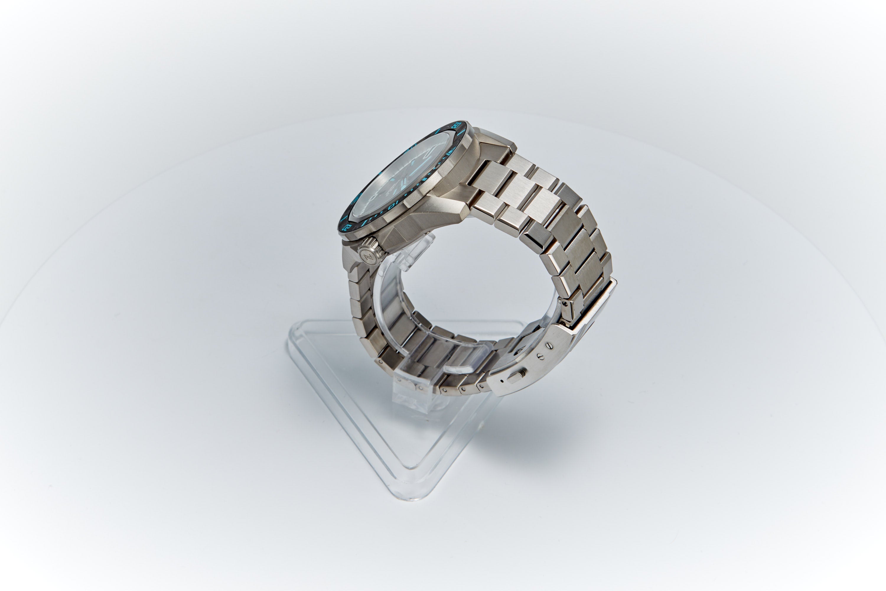 Swordfish 42mm Ti 'Carbon'