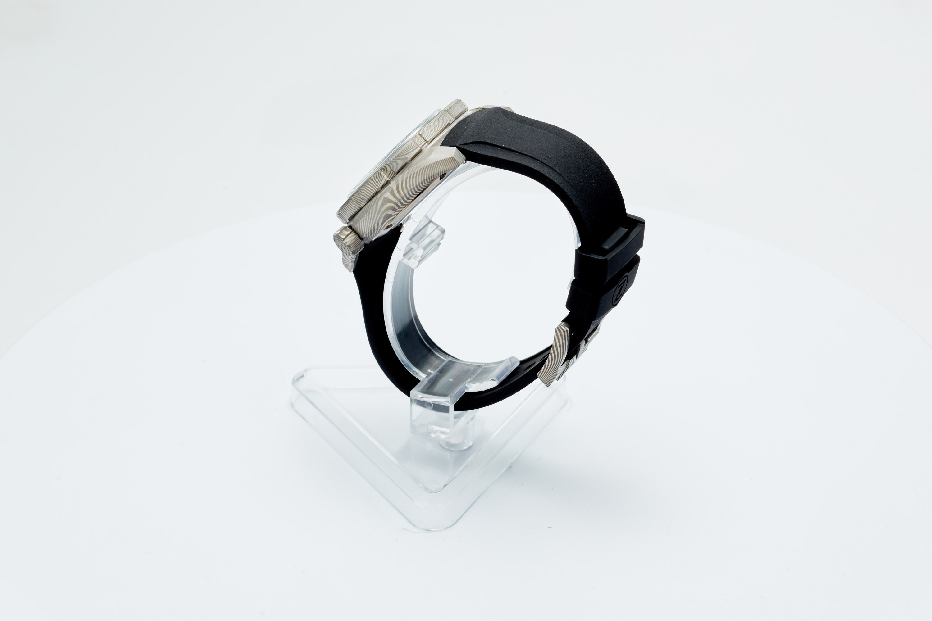 Thresher 41mm Damascus Limited Edition