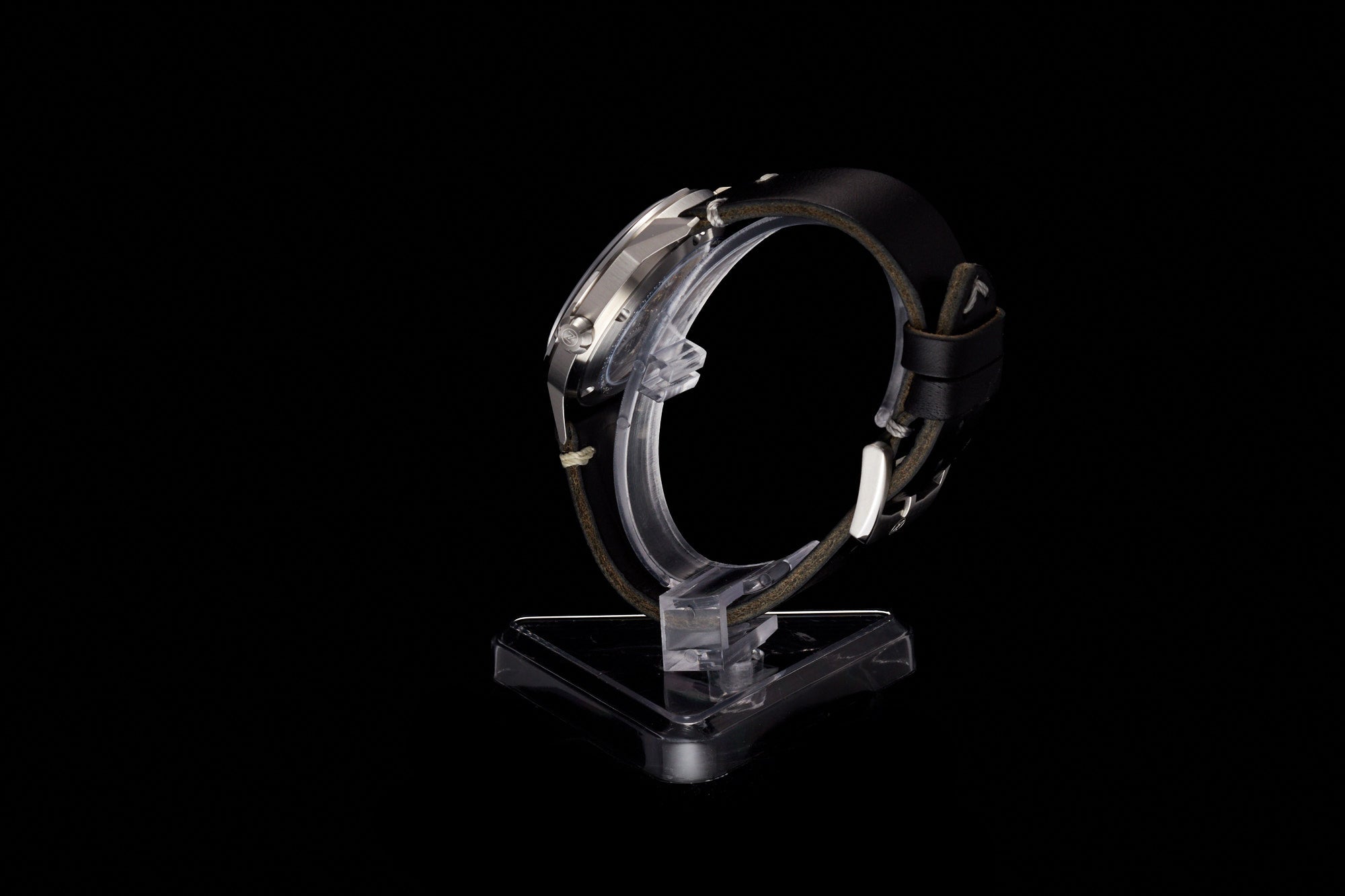 Comet 39mm 'Steel Blue'