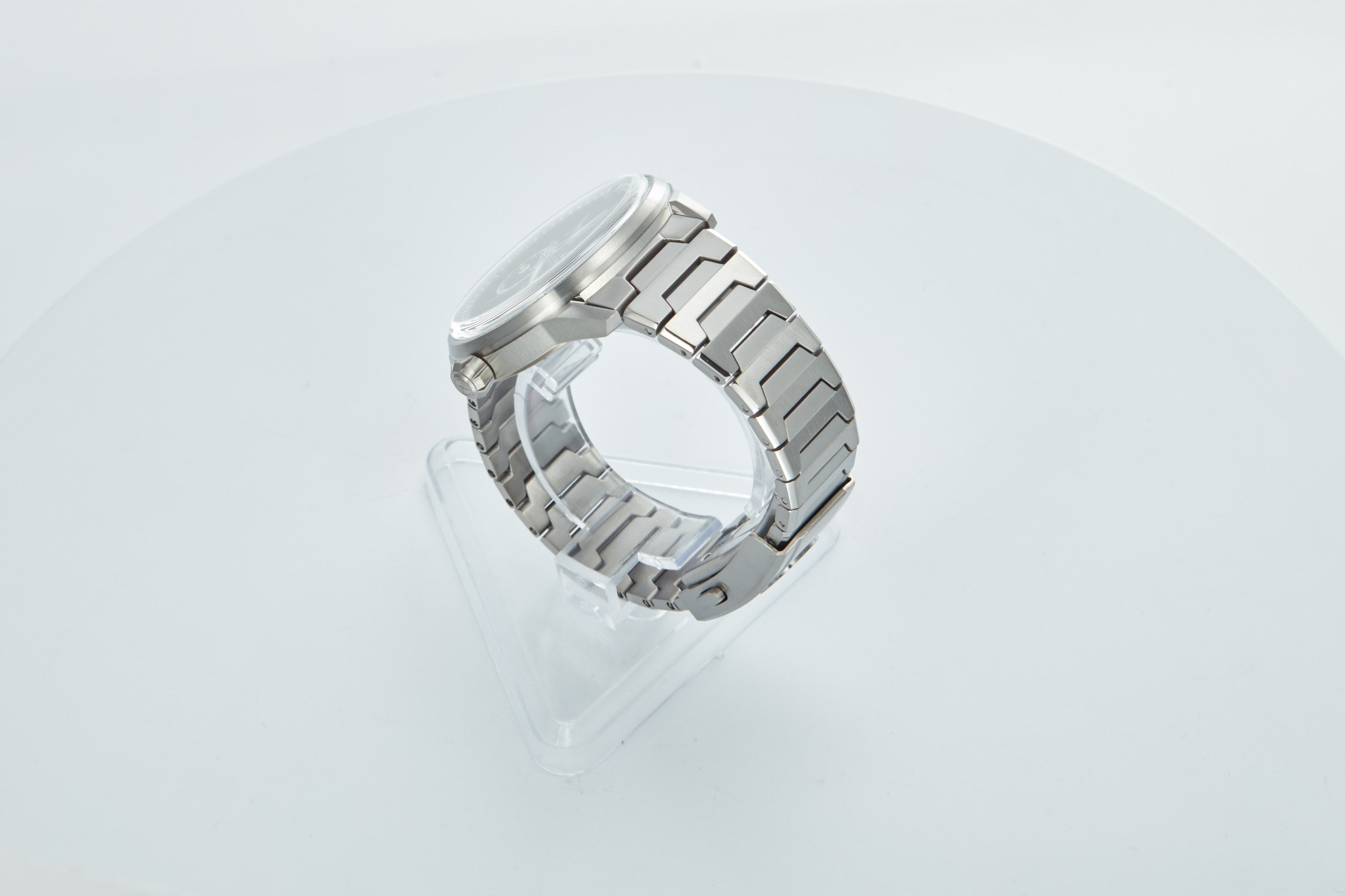 Skyraider 40 Skeleton Titanium