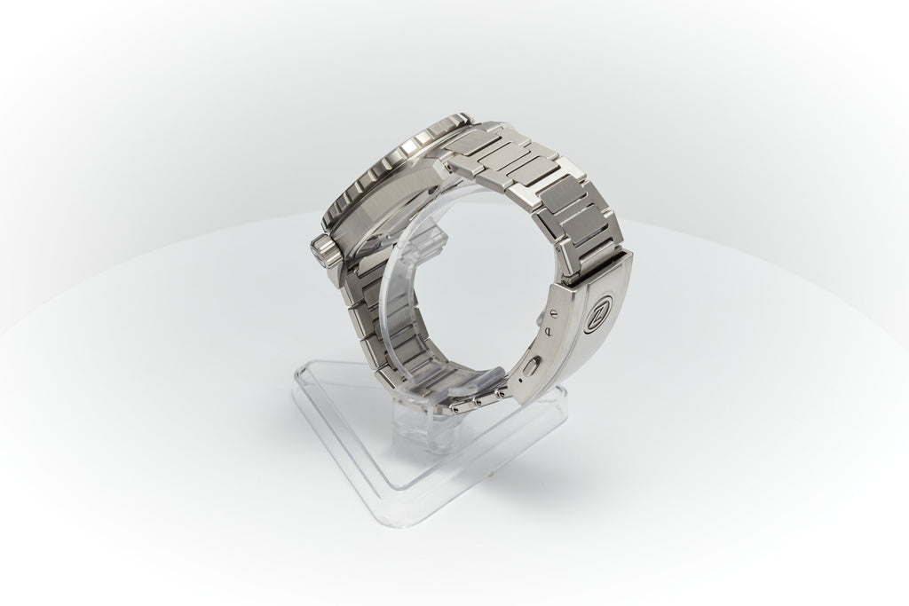 Thresher 44mm 'Ember'