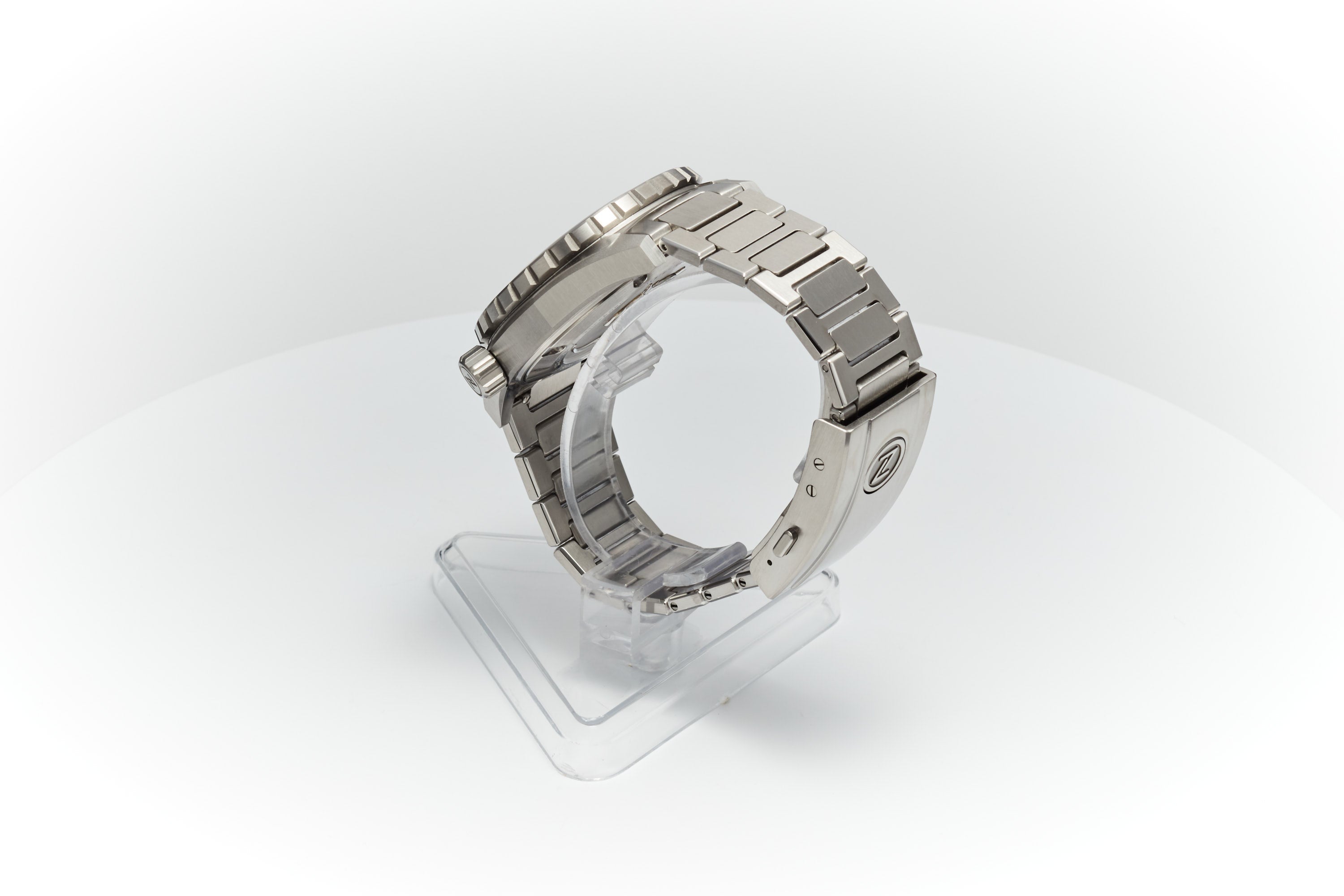 Thresher 44mm 'Ember'