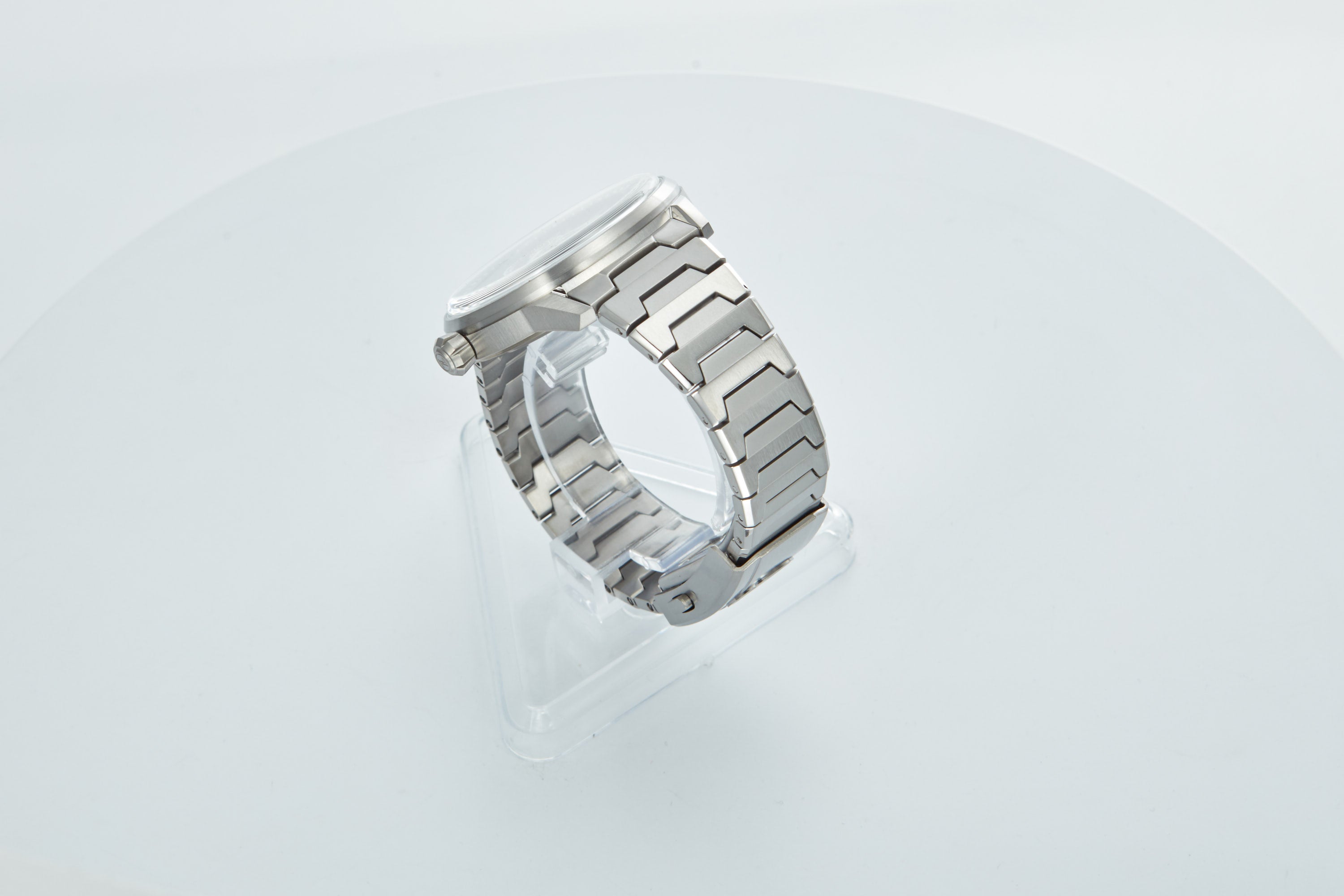 Skyraider 40 Skeleton Titanium