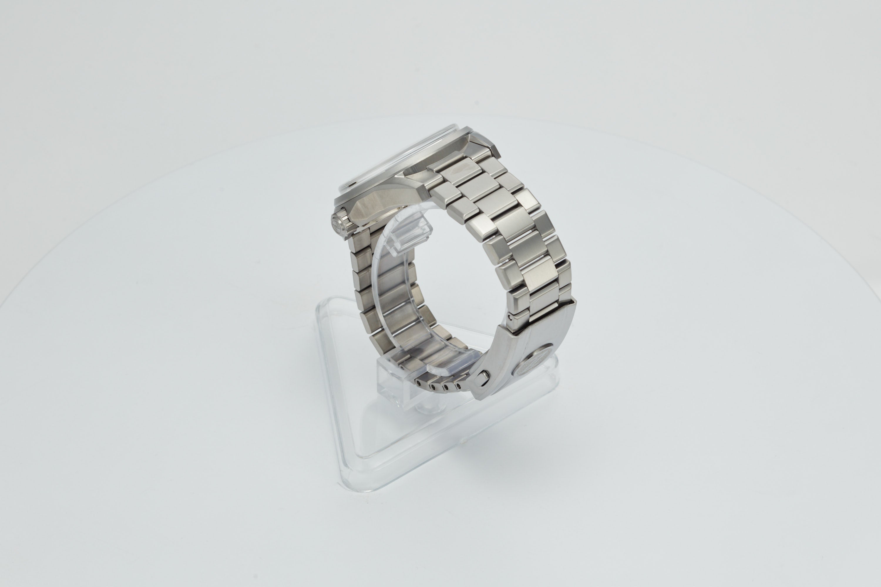 Spearfish Dual Time Ti 'Meteorite'