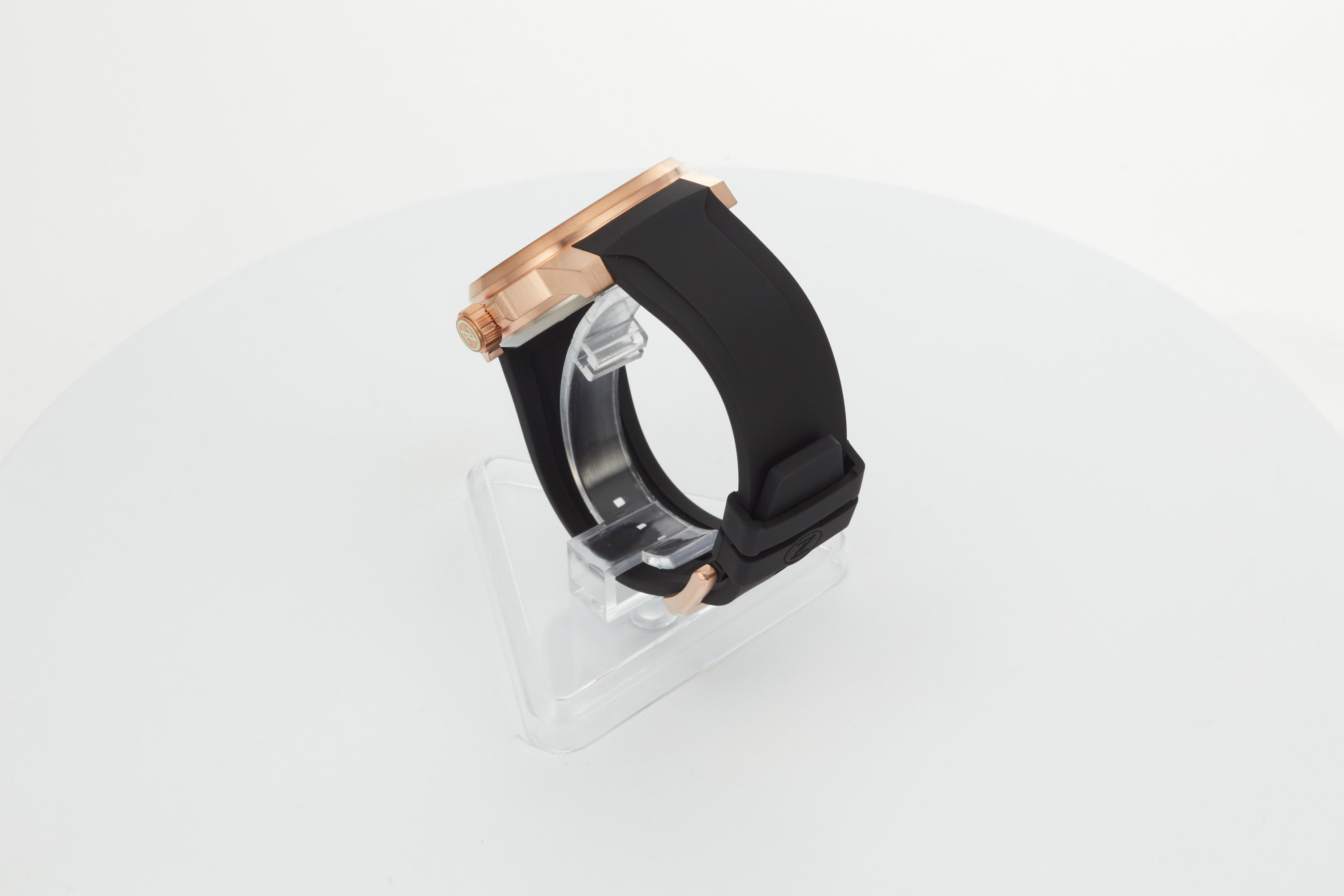Aurora Field 42mm Br 'Onyx'