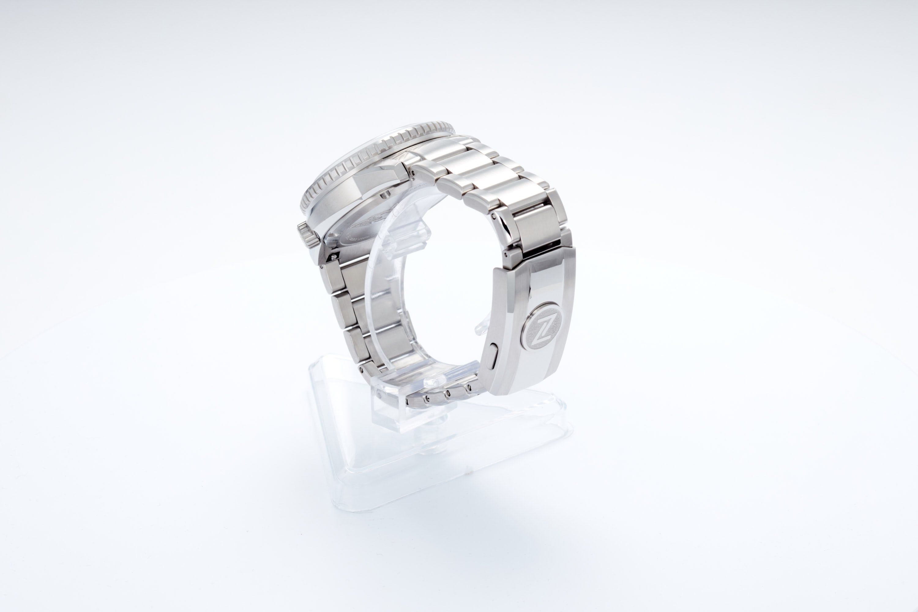 Mako 300m GMT 'Frost'