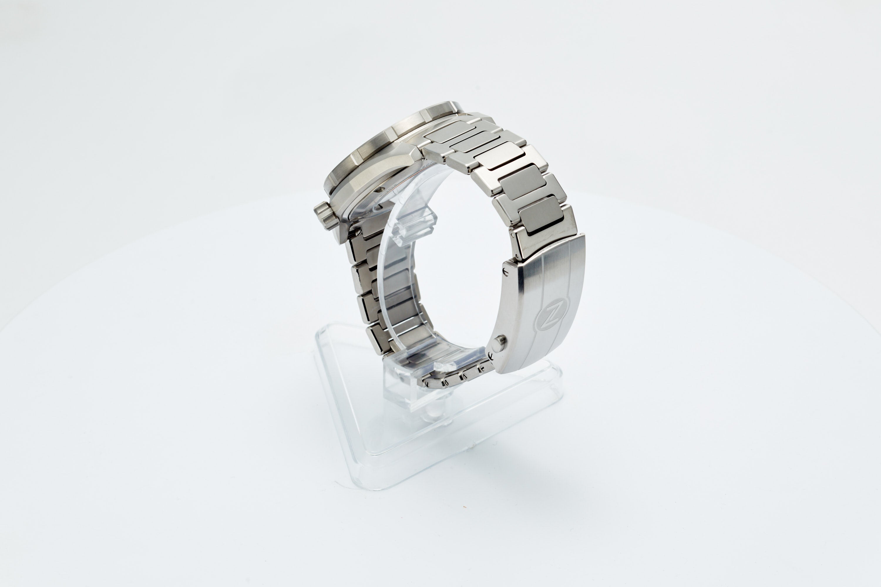 Thresher 41mm Burgundy