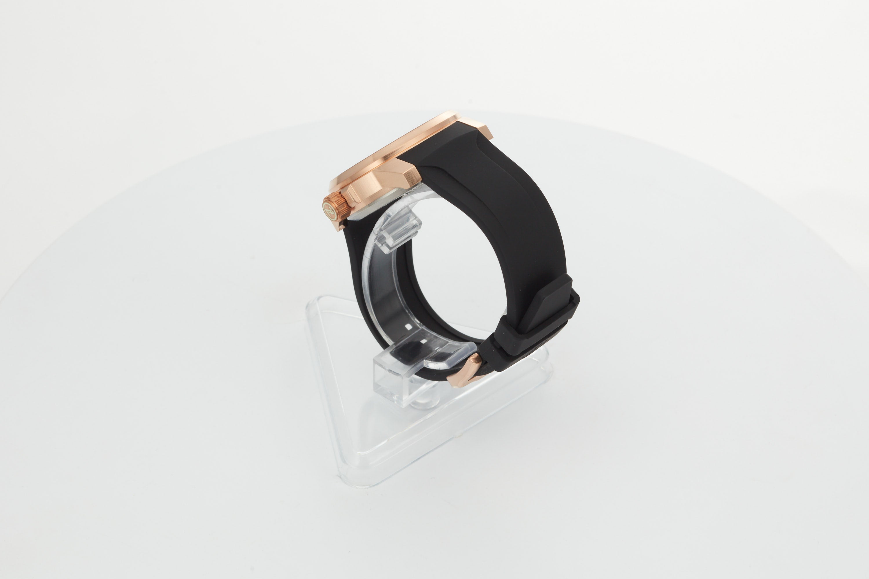 Aurora Field 38mm Br 'Hammered Blue'