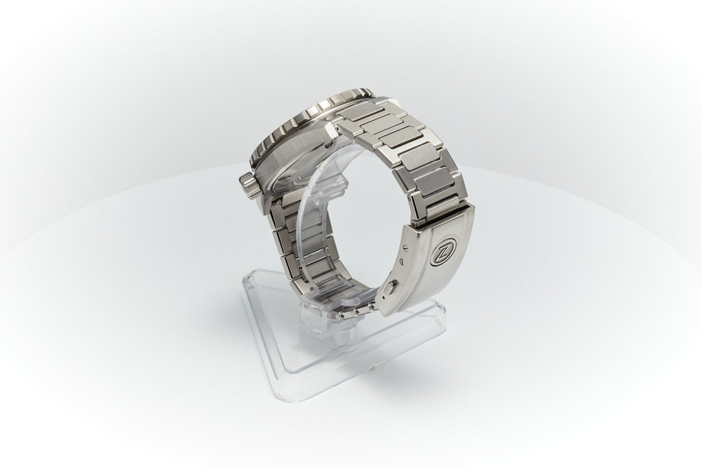 Thresher 44mm 'Ember'