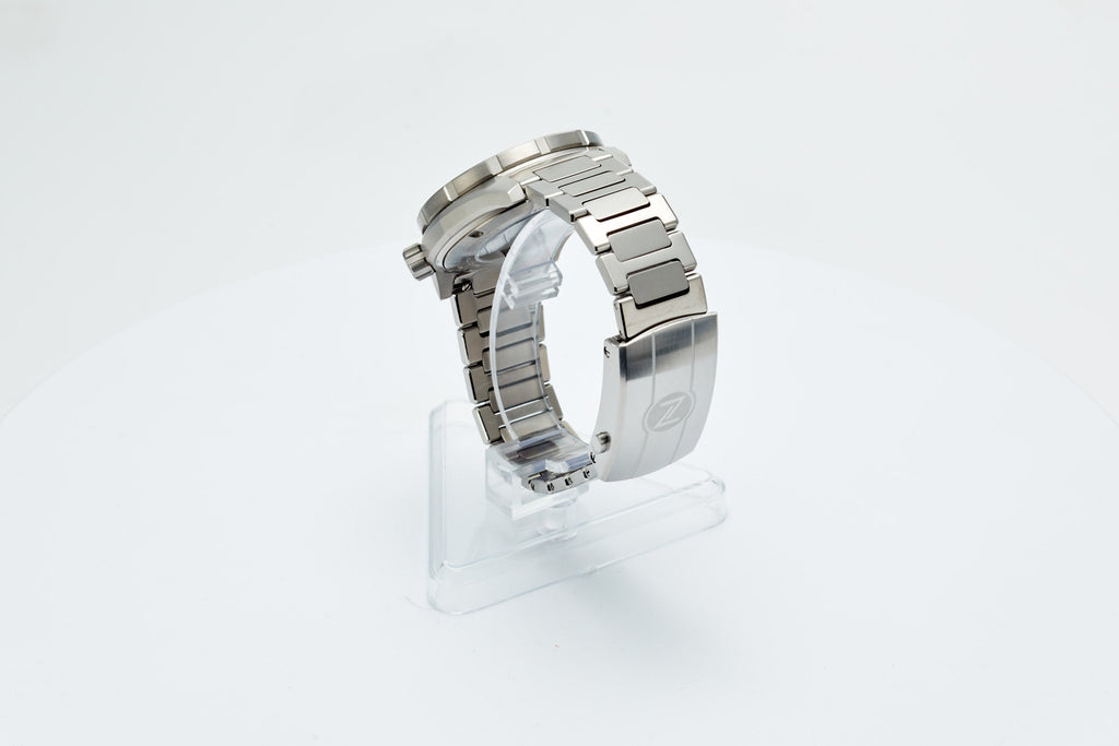 Thresher 41mm Burgundy
