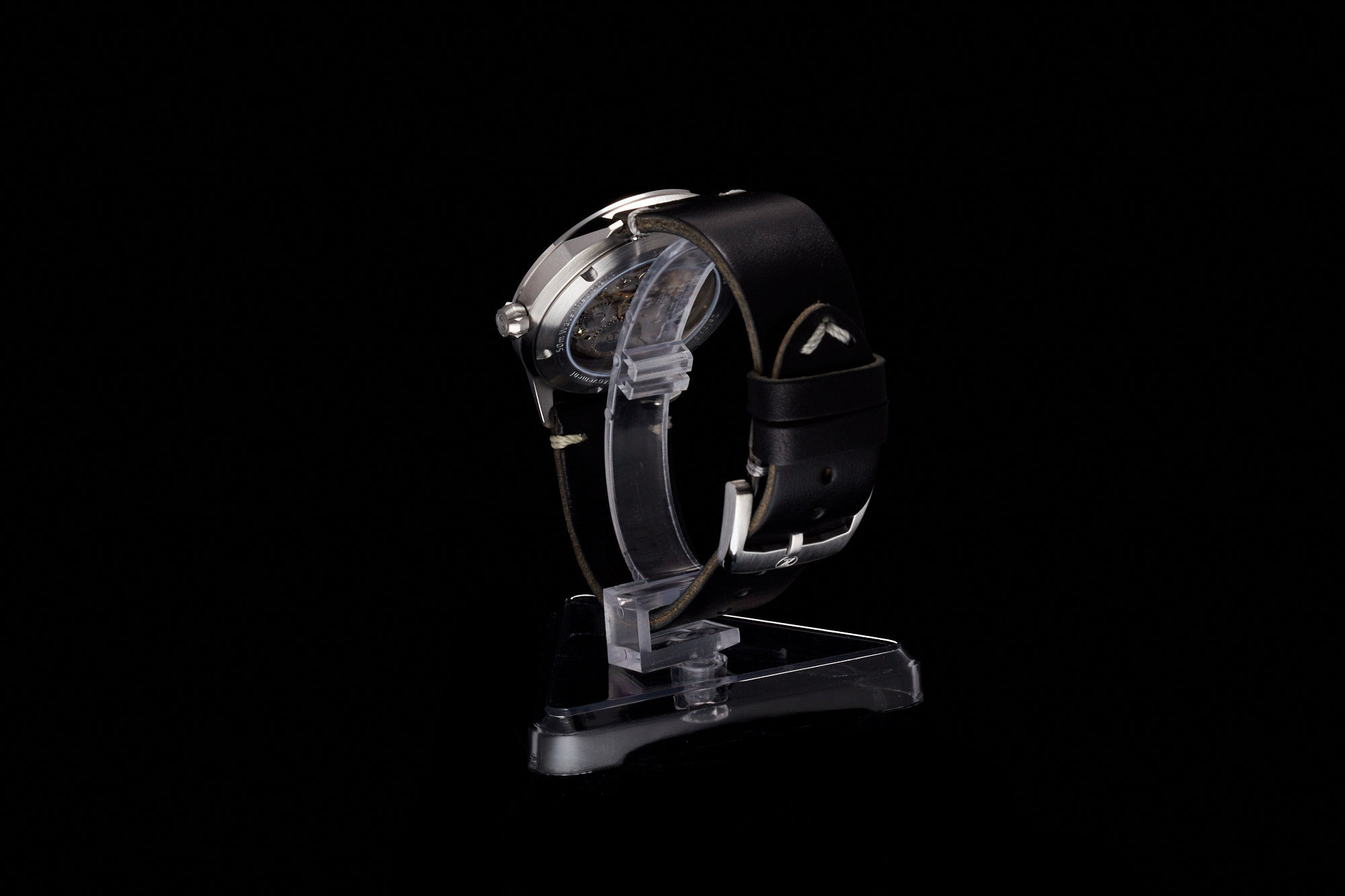 Comet 39mm 'Tuxedo'