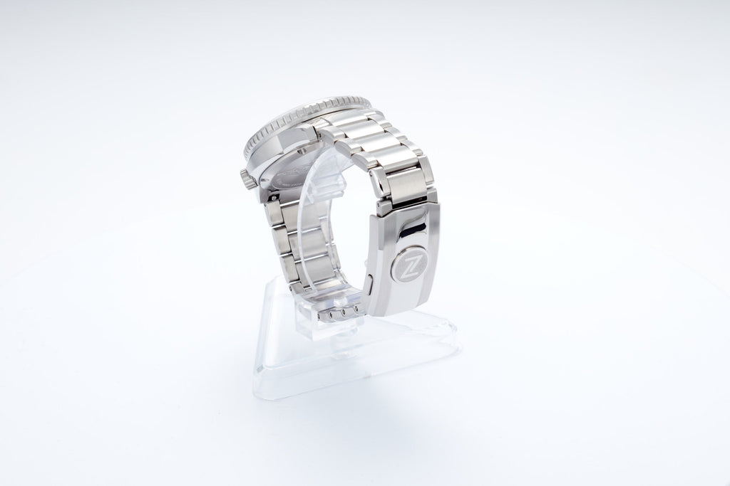 Mako 300m GMT 'Frost'
