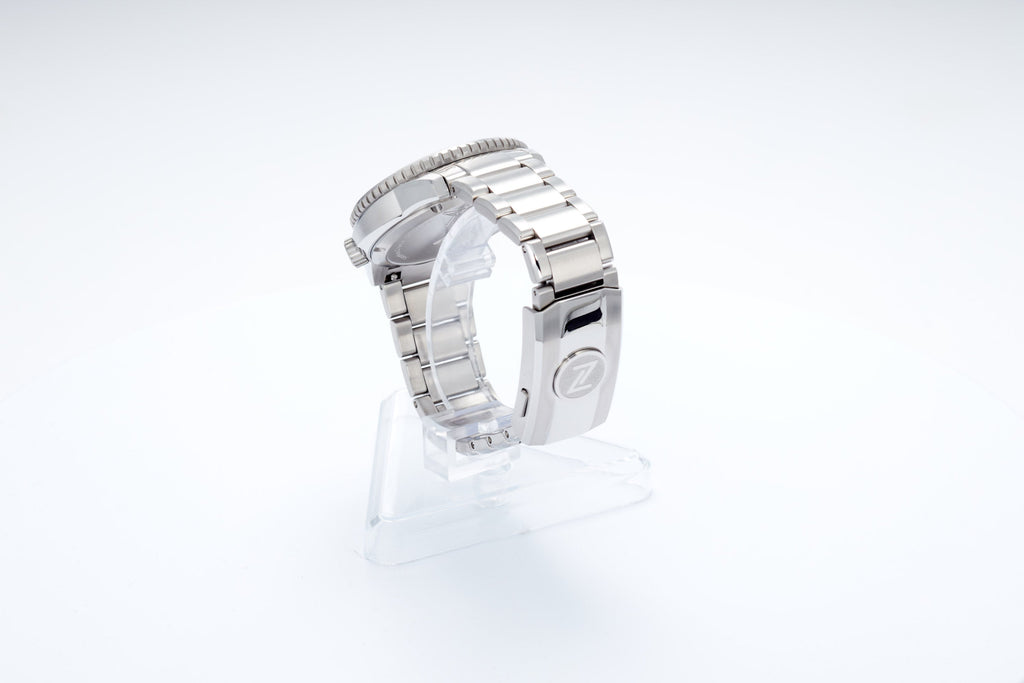 Mako 300m Diver 'Raindrop Carbon'