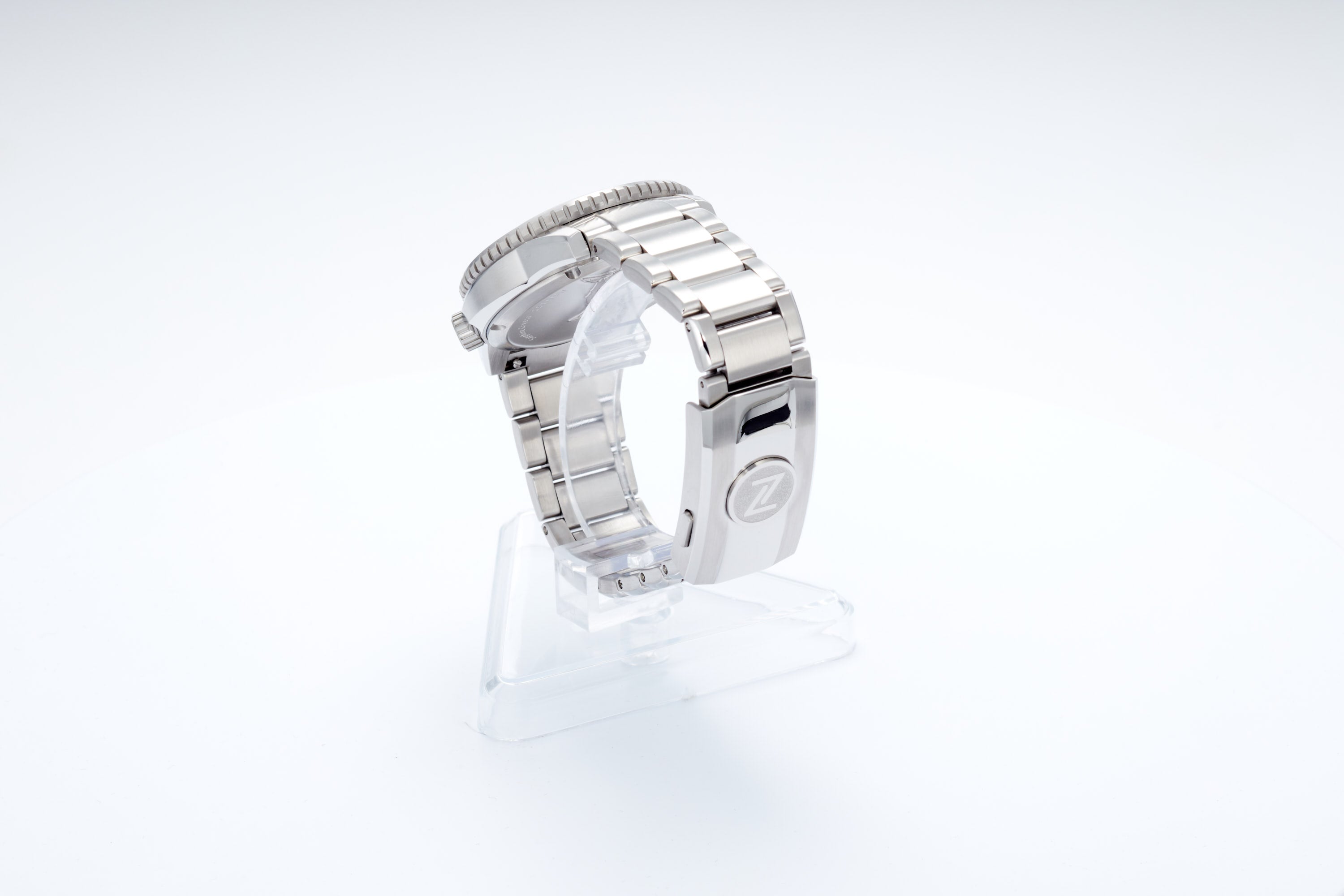 Mako 300m Diver 'Raindrop Carbon'