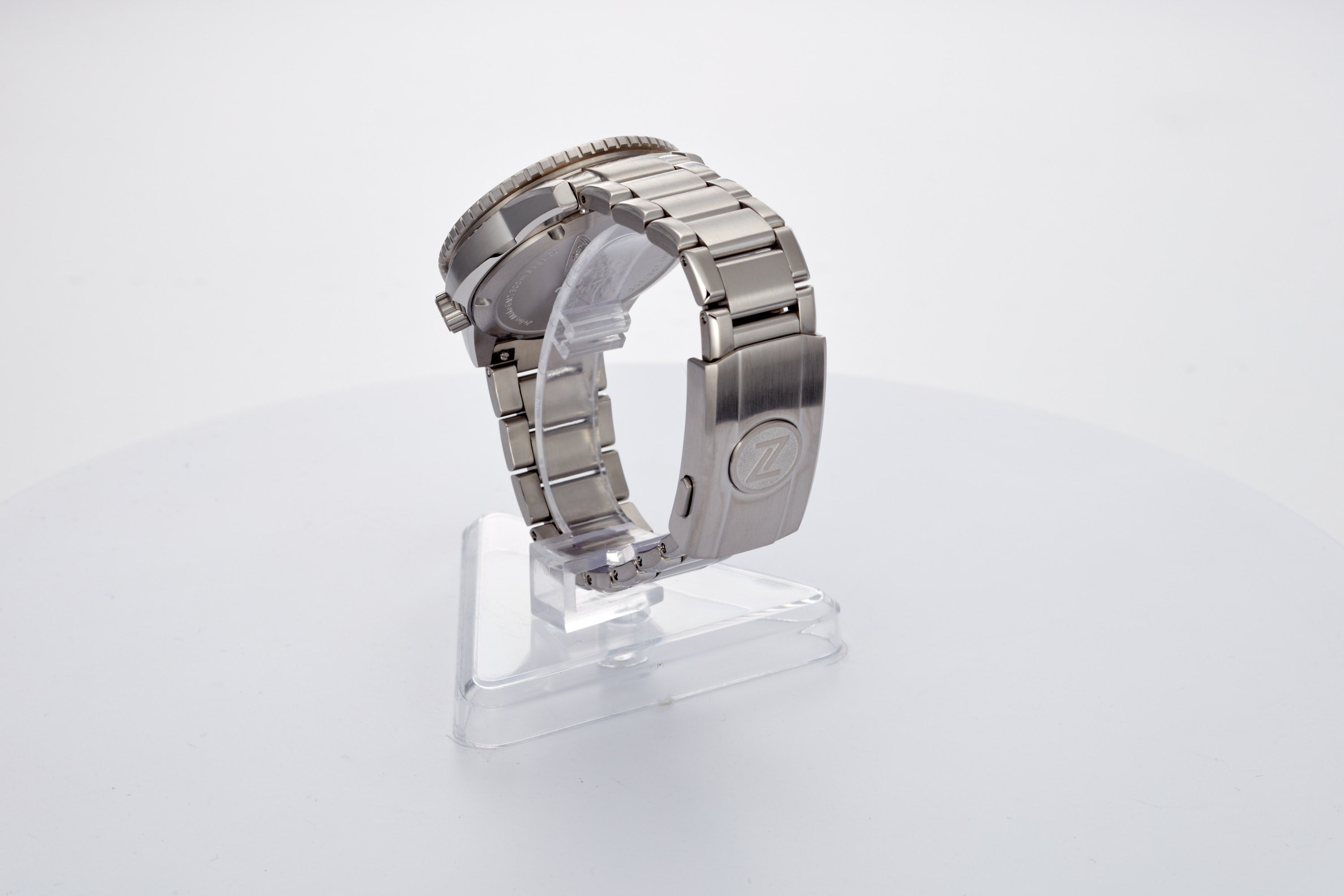 Mako 300m GMT MOP