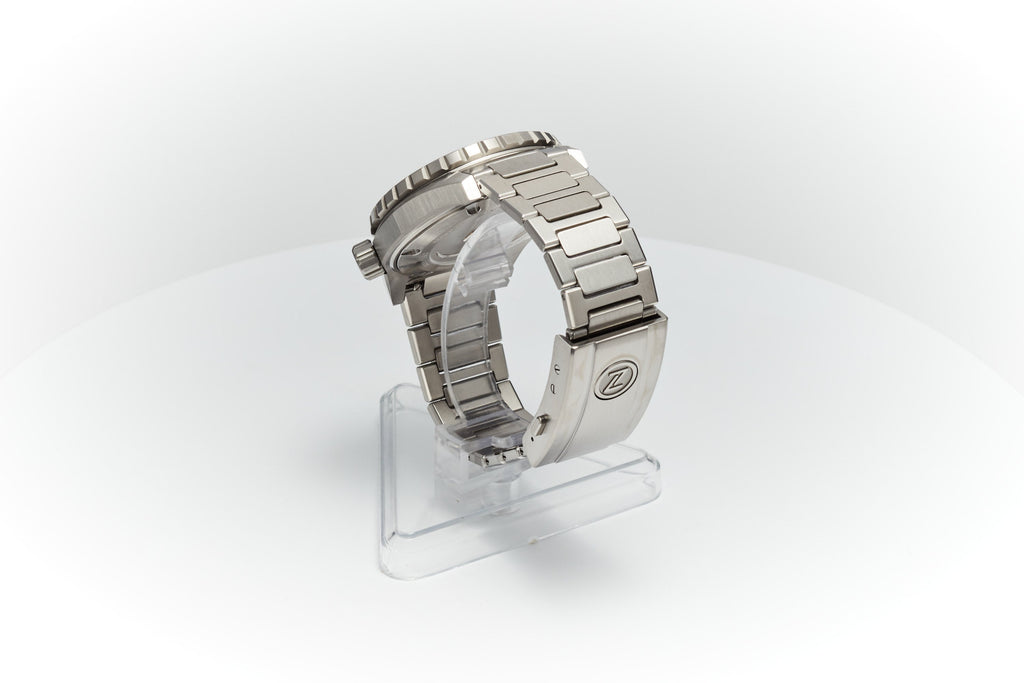 Thresher 44mm 'Ember'