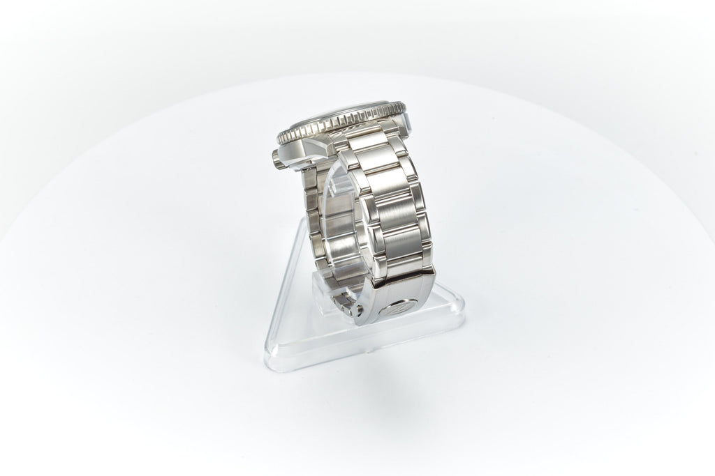 Mako 300m Diver 'Falcon's Eye'