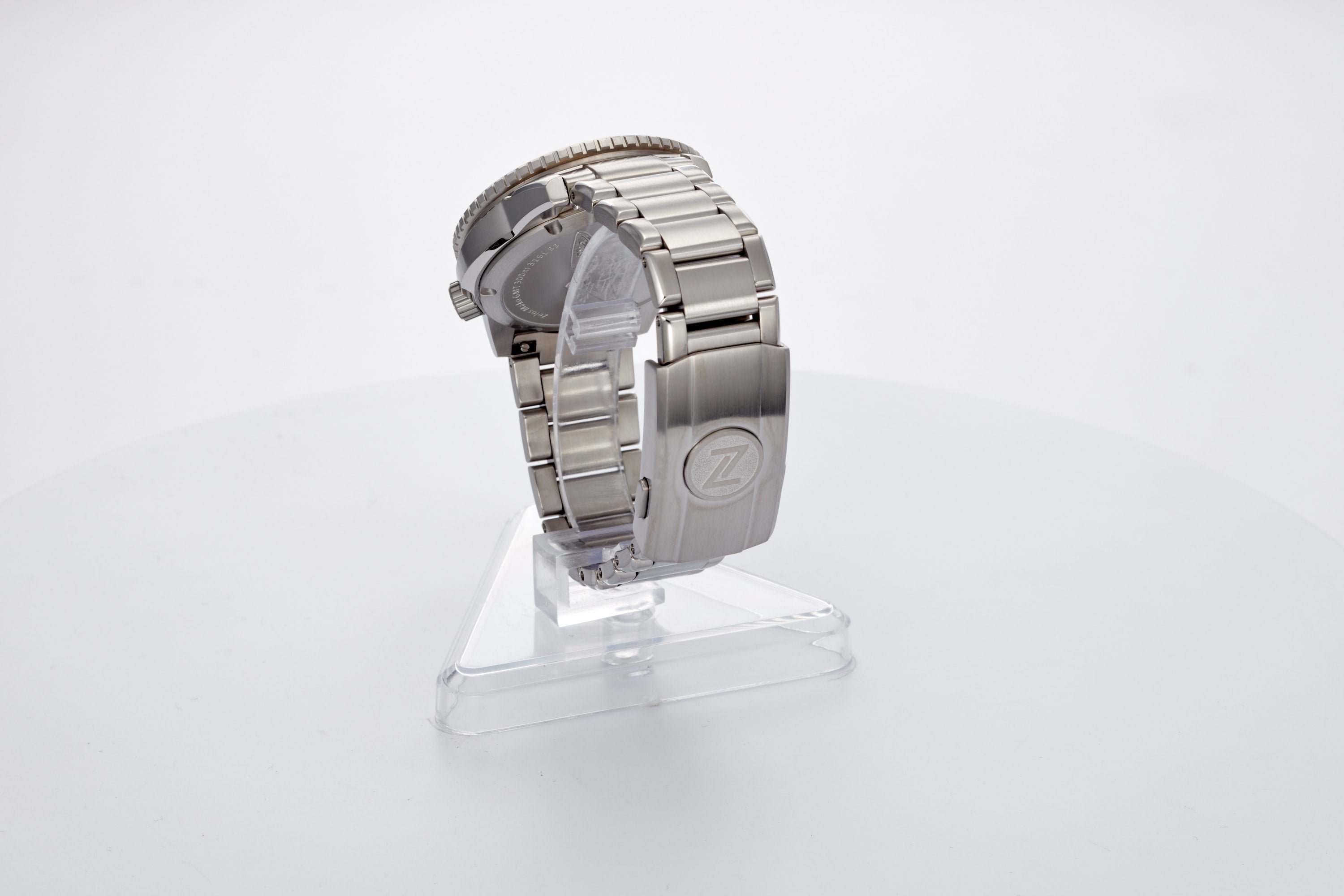 Mako 300m GMT MOP