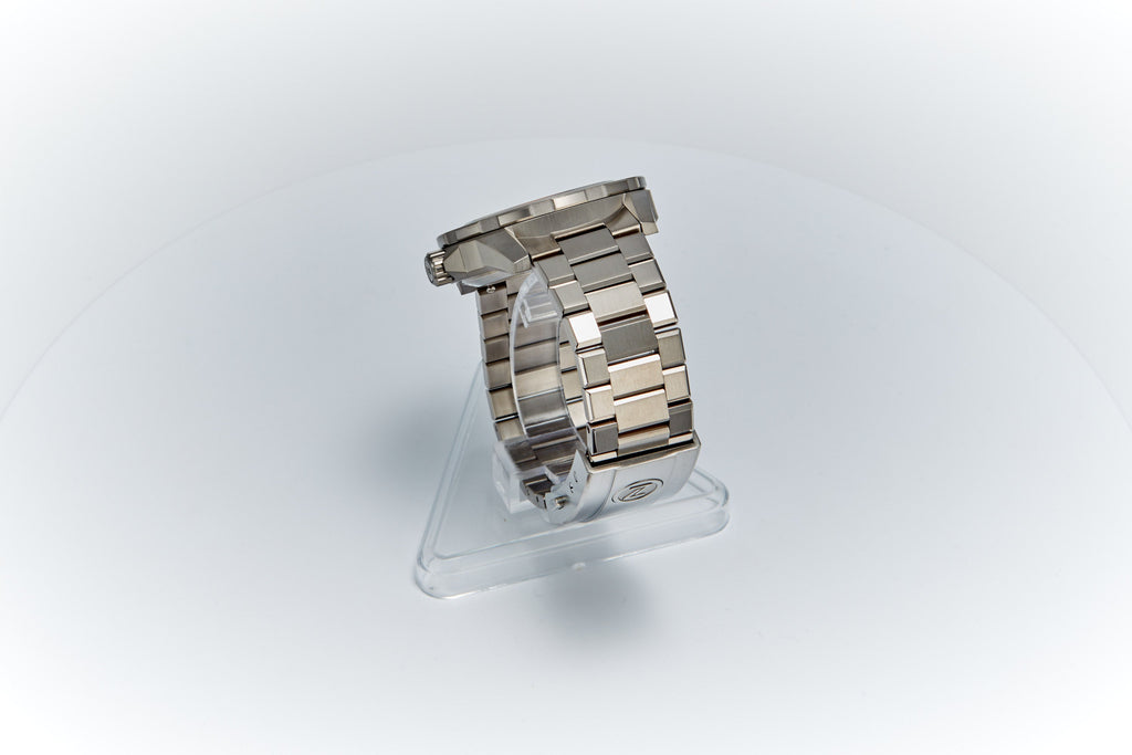 Swordfish 42mm Ti 'Sakura'