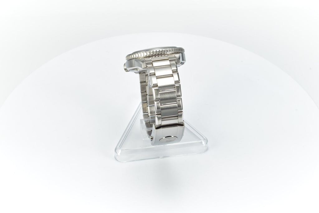 Mako 300m Diver 'Falcon's Eye'
