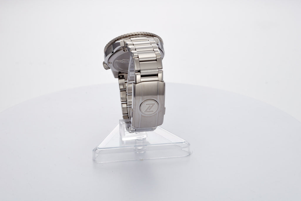 Mako 300m GMT 'Cracked Ice'