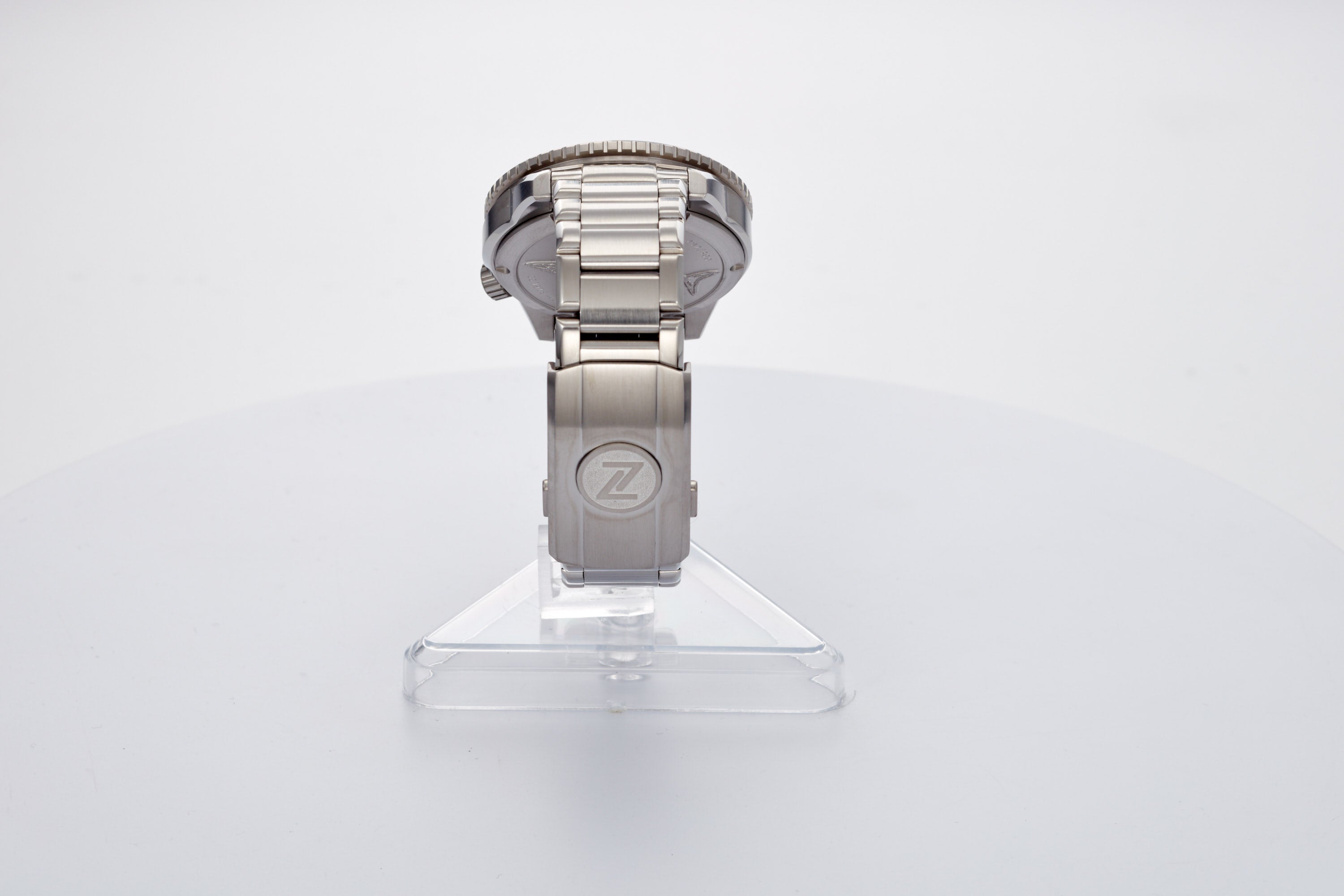 Mako 300m GMT 'Cracked Ice'
