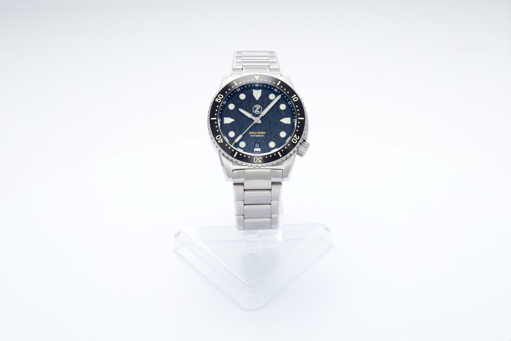Mako 300m Diver 'Raindrop Carbon'