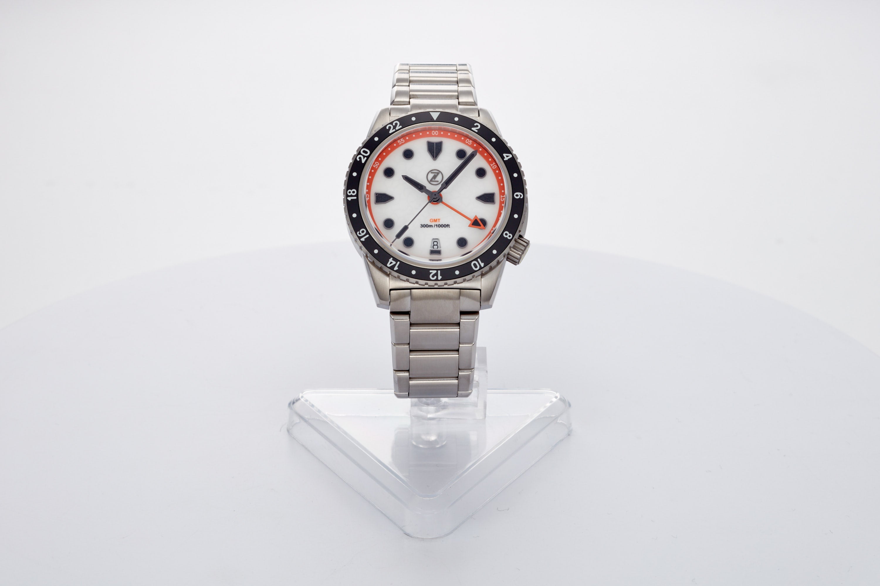 Mako 300m GMT 'Cracked Ice'