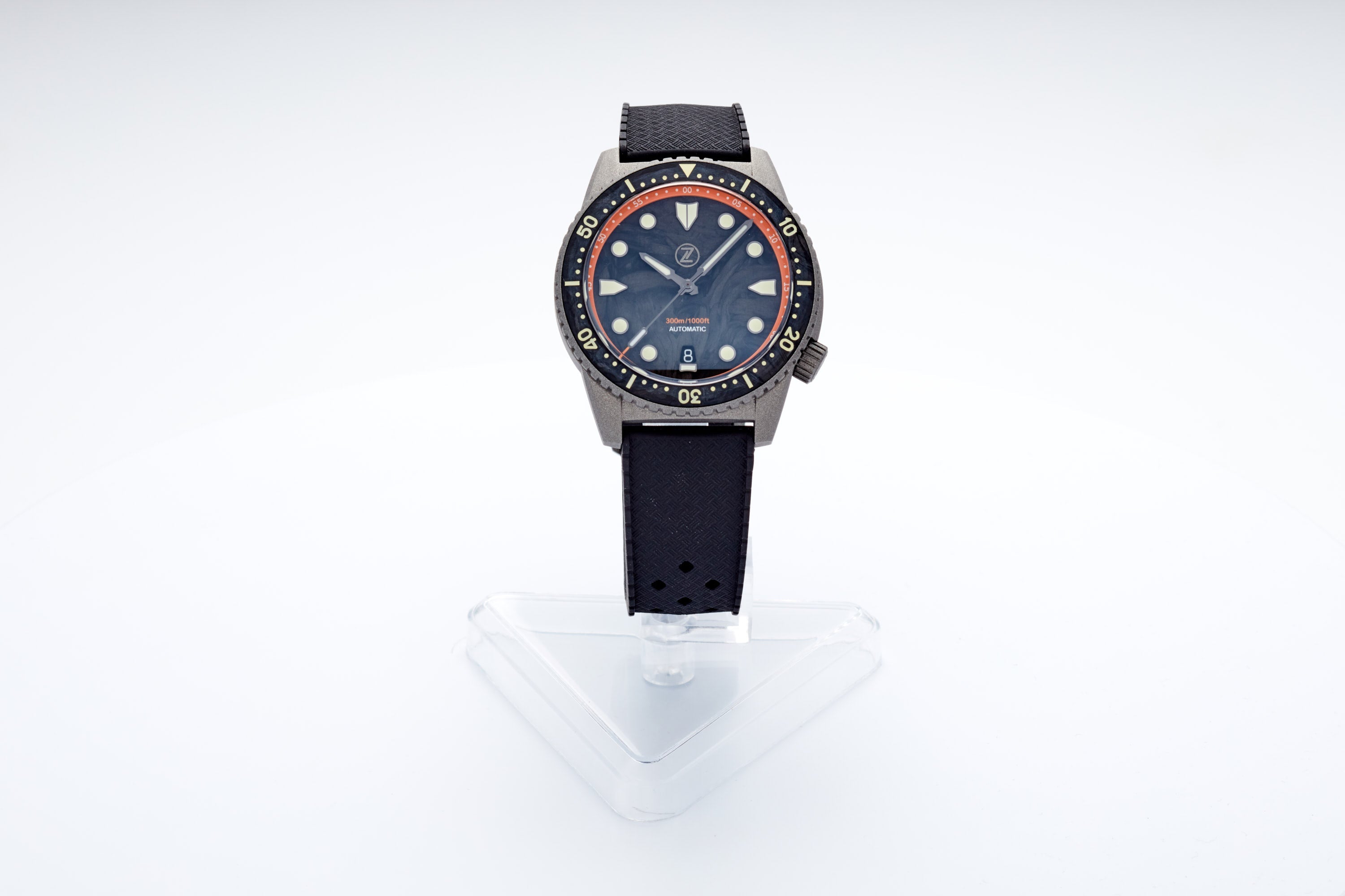 Mako 300m Diver 'Cerakote Carbon'