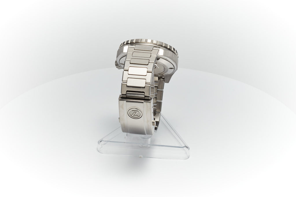 Thresher 44mm 'Ember'