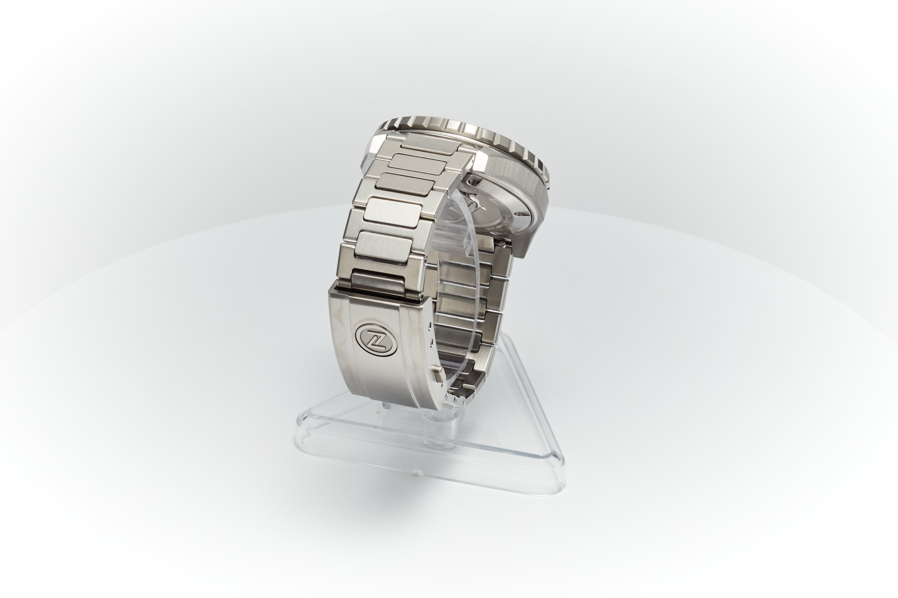 Thresher 44mm 'Ember'