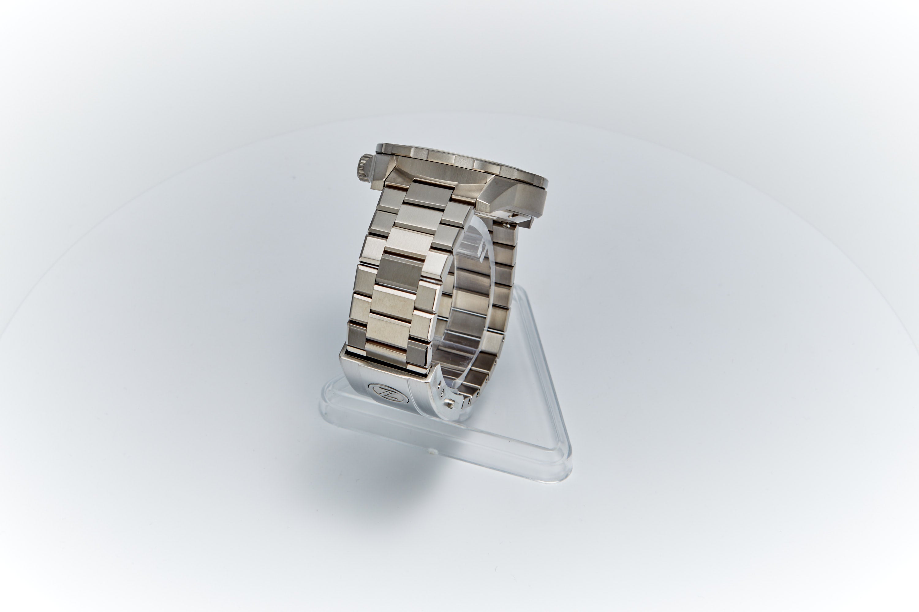 Swordfish 42mm Ti 'Carbon'