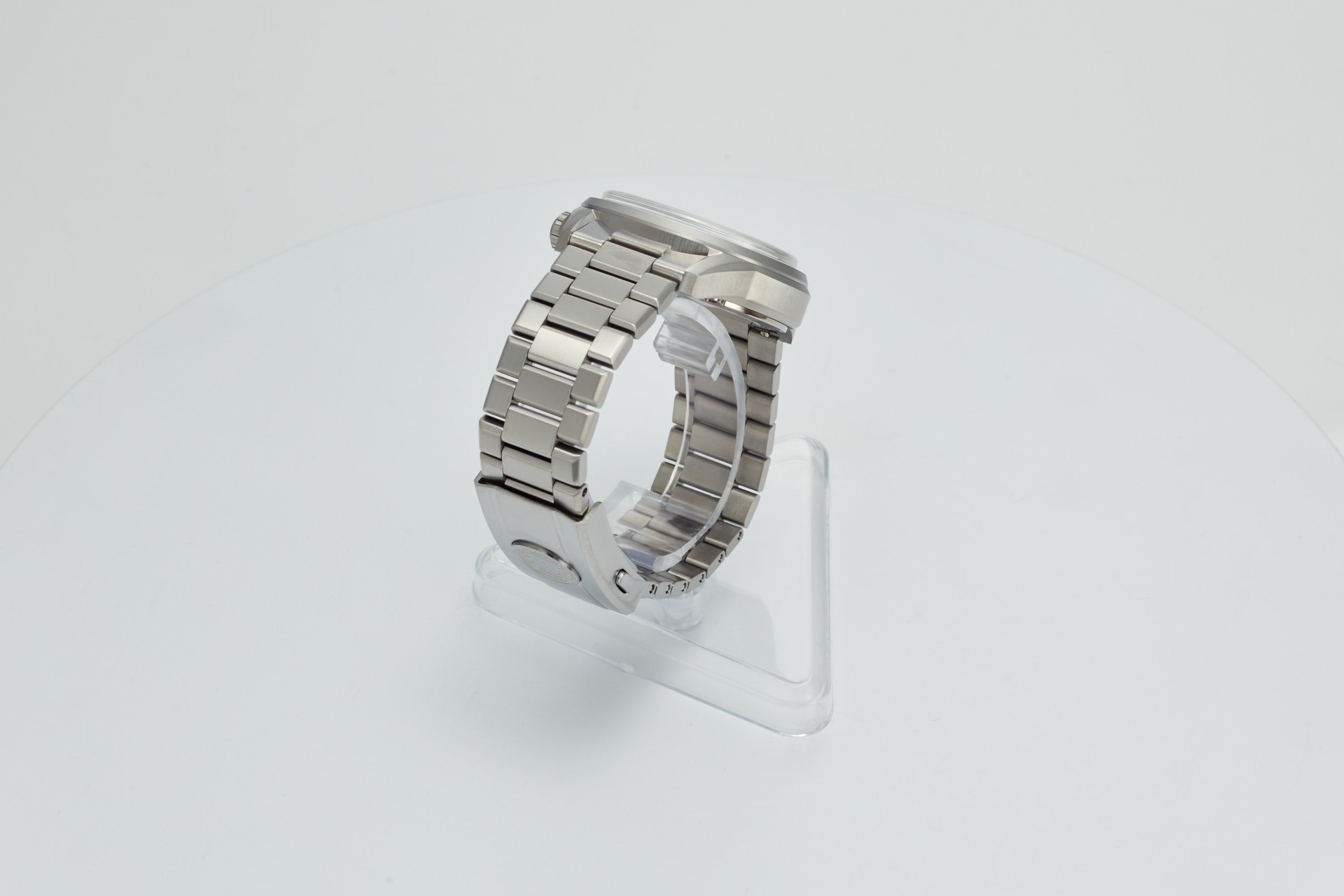 Spearfish Dual Time Ti 'Gunmetal'