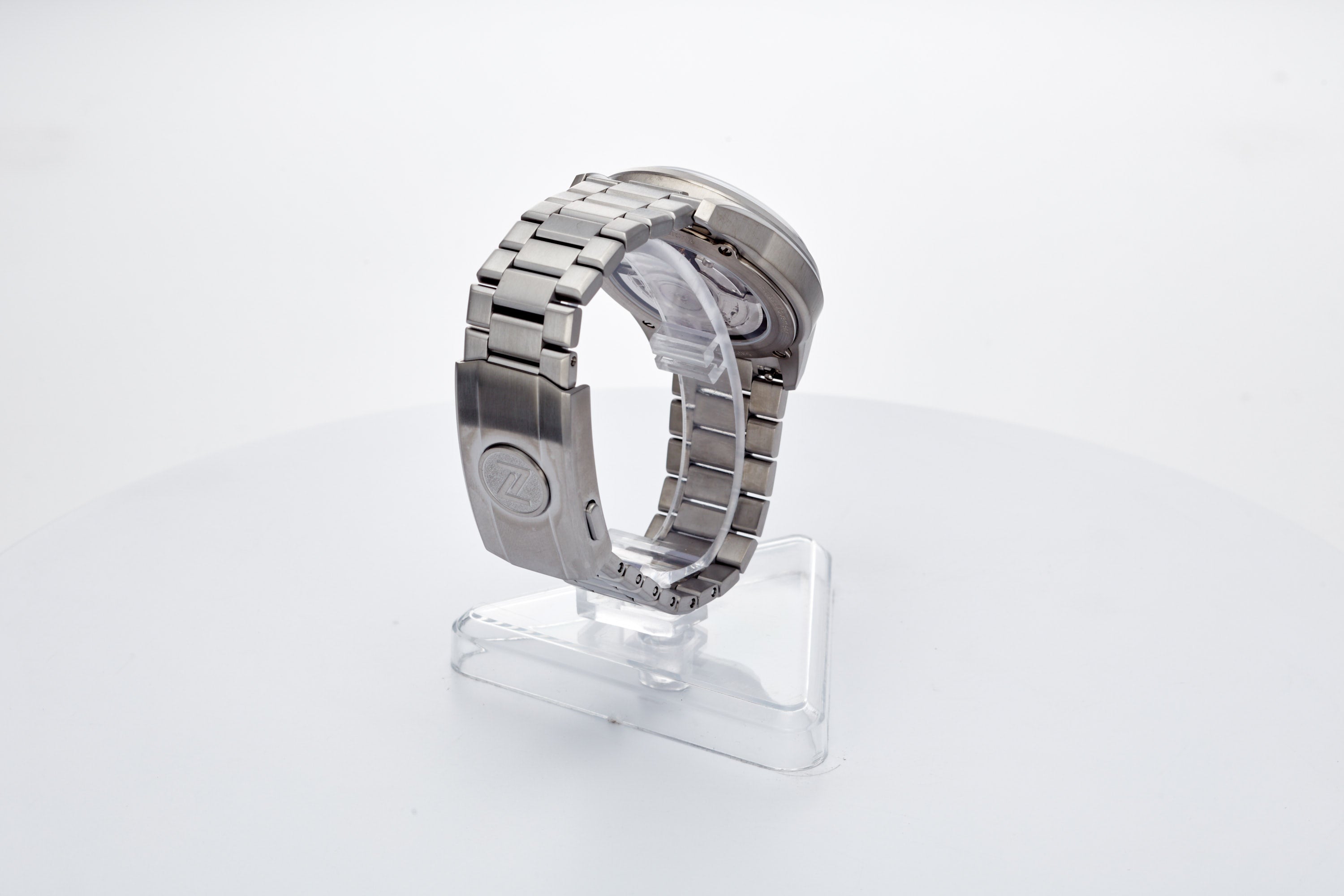 Spearfish Dual Time Ti 'Spark'