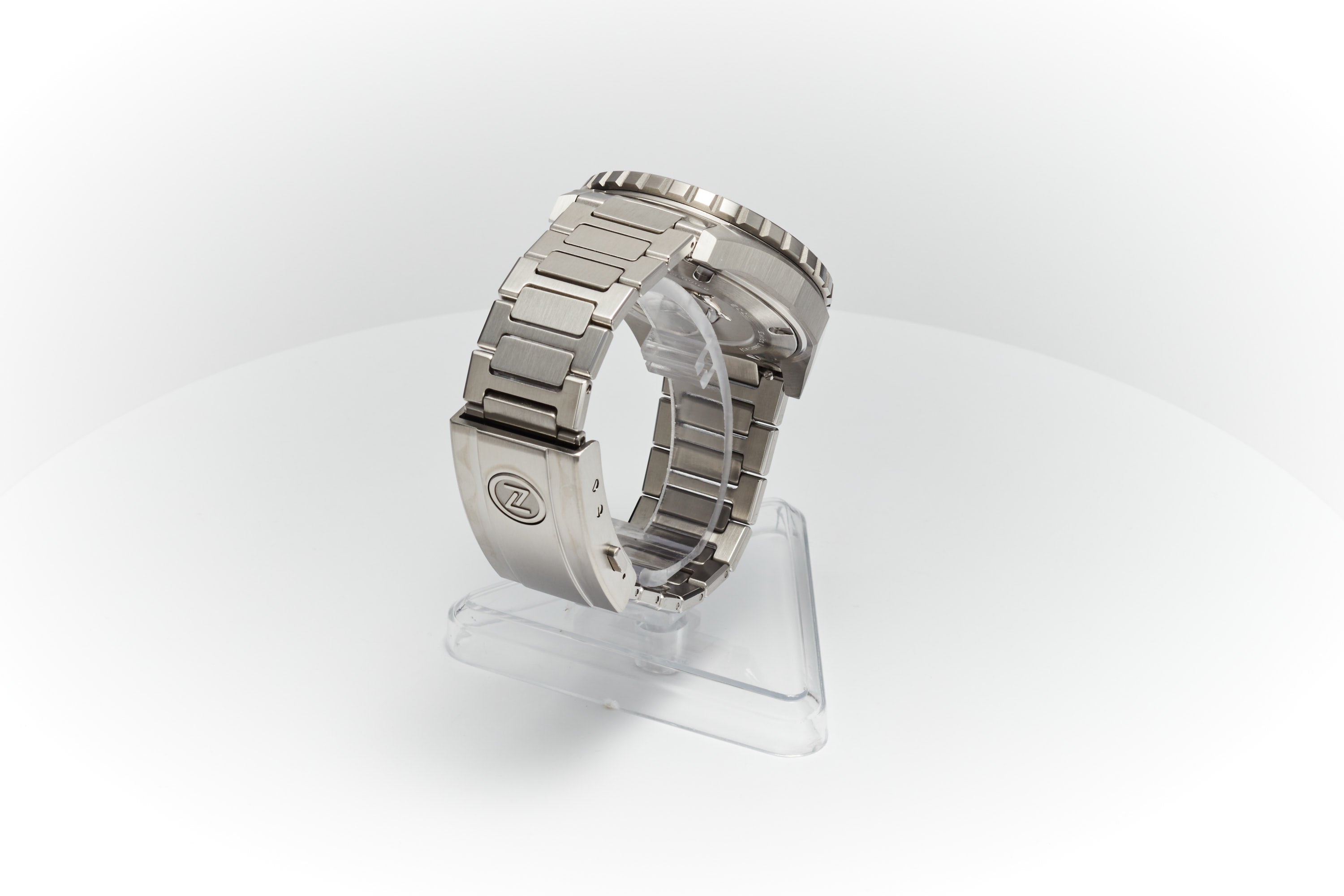 Thresher 44mm 'Ember'