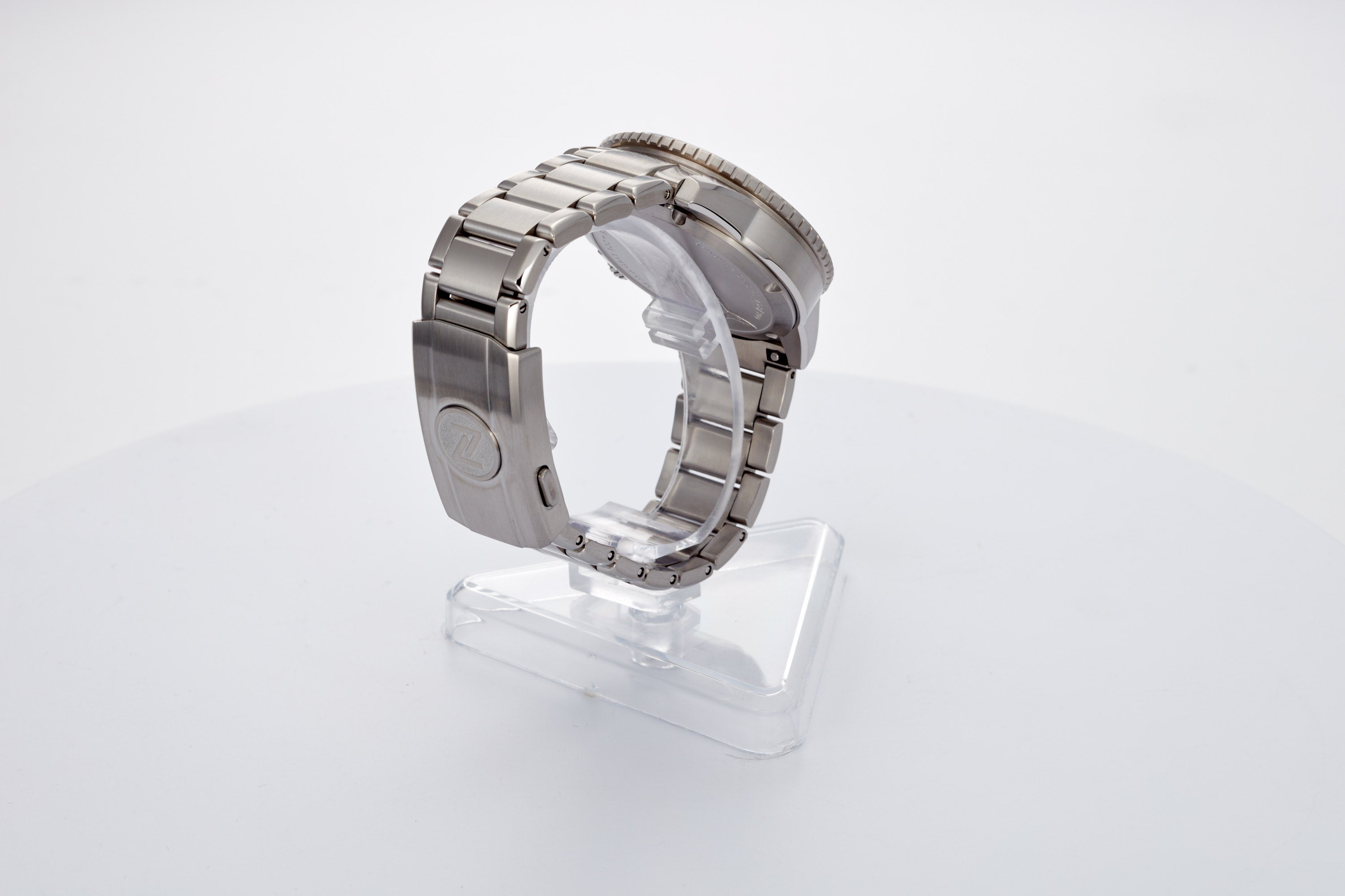 Mako 300m GMT MOP