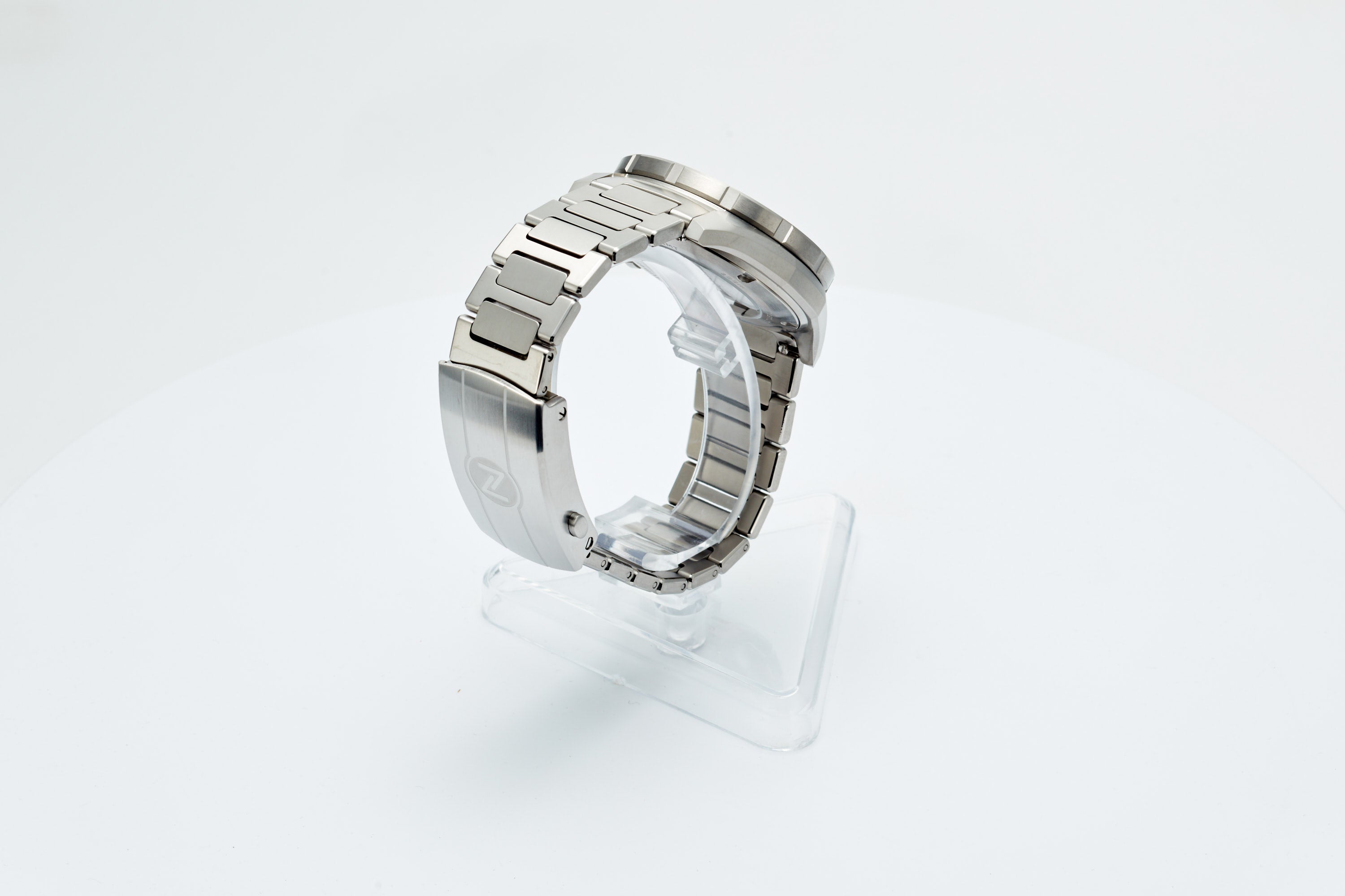 Thresher 41mm Burgundy