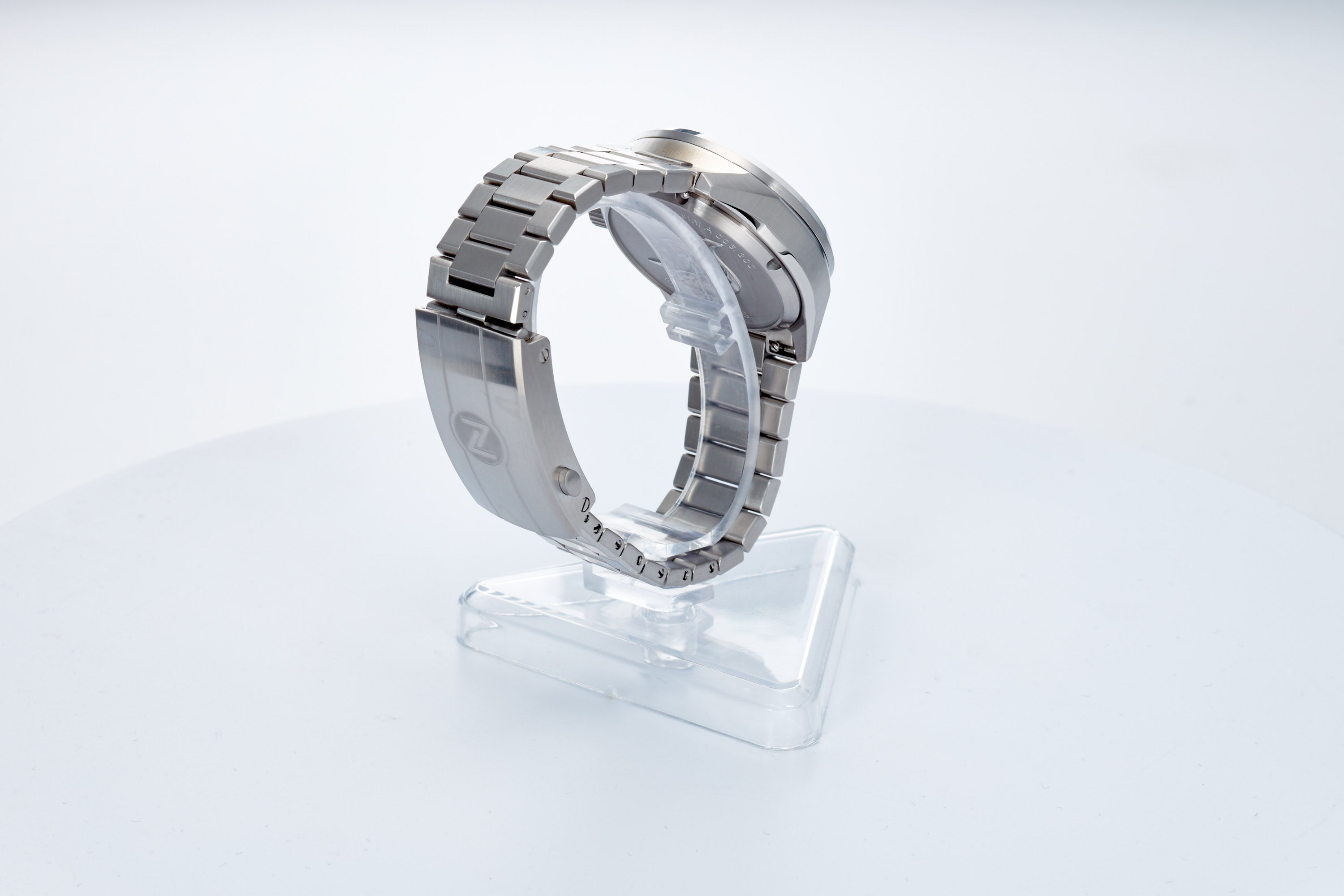 Swordfish Field 38mm SS 'Frost'