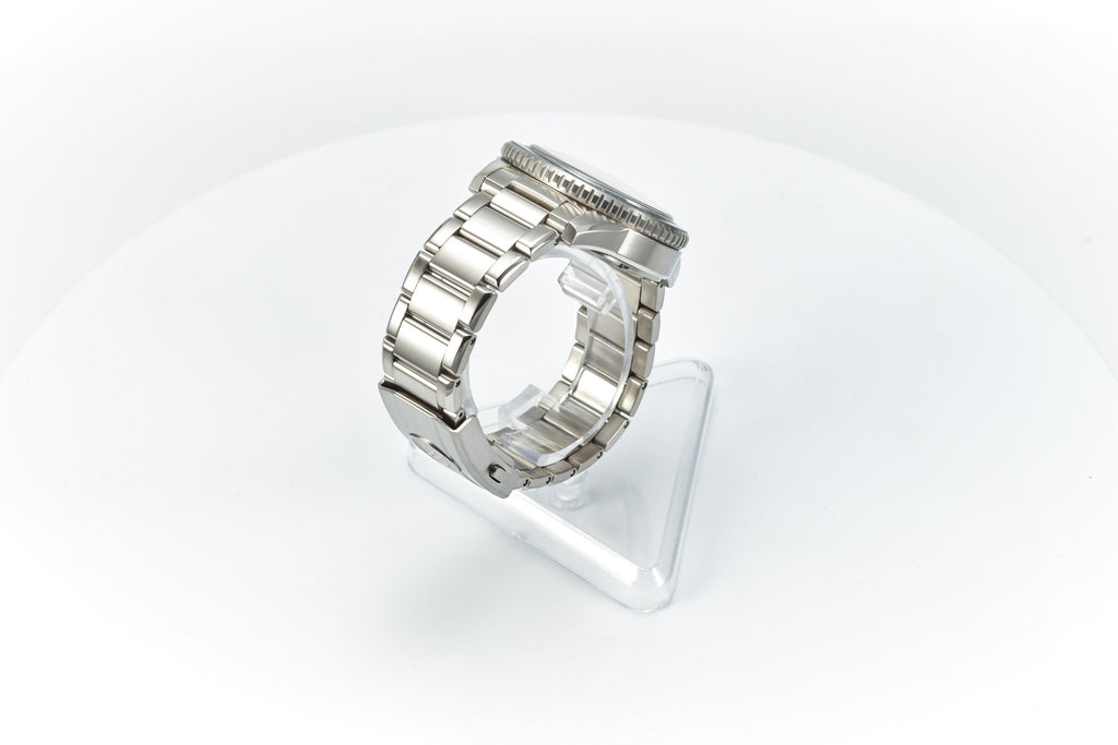 Mako 300m Diver 'Falcon's Eye'